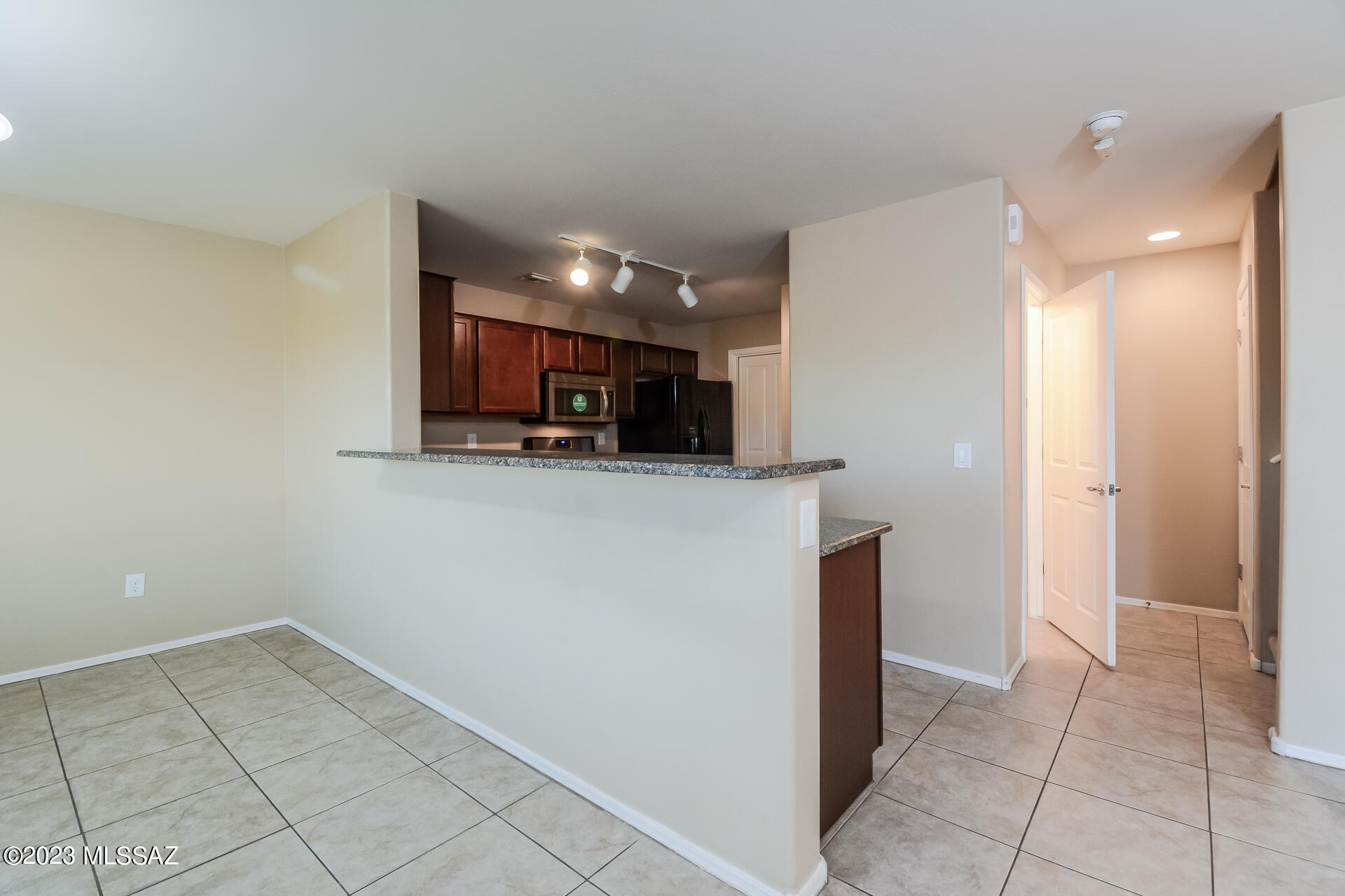 Los Arroyos Del Este Resub - Residential Lease