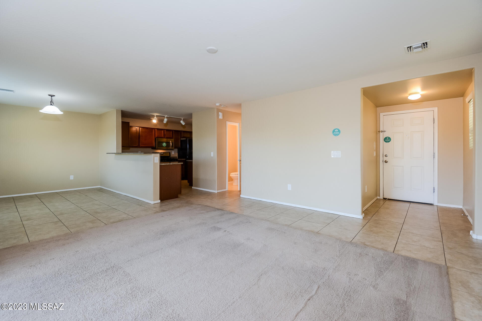 Los Arroyos Del Este Resub - Residential Lease