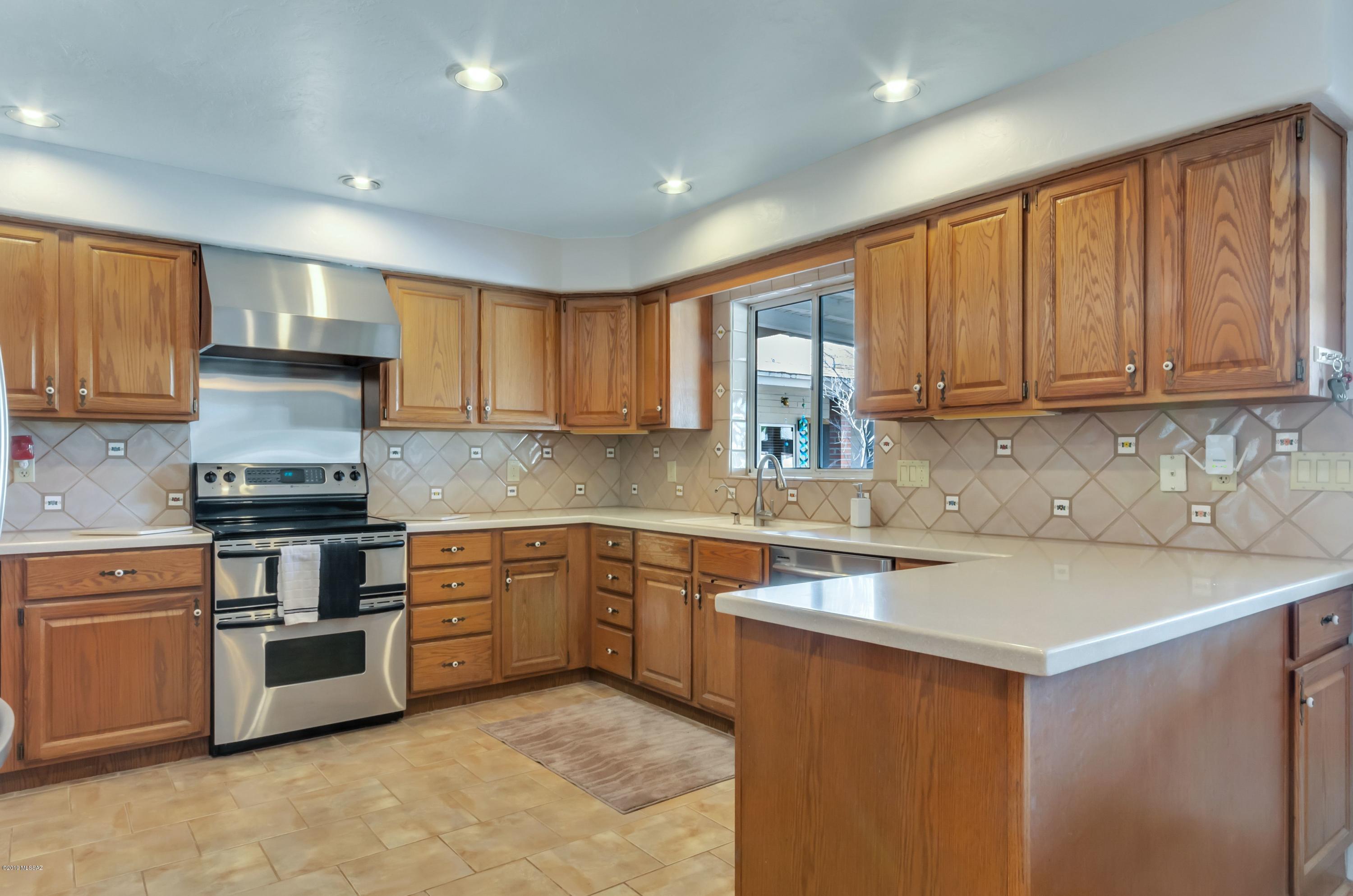 Wilshire Heights - Residential