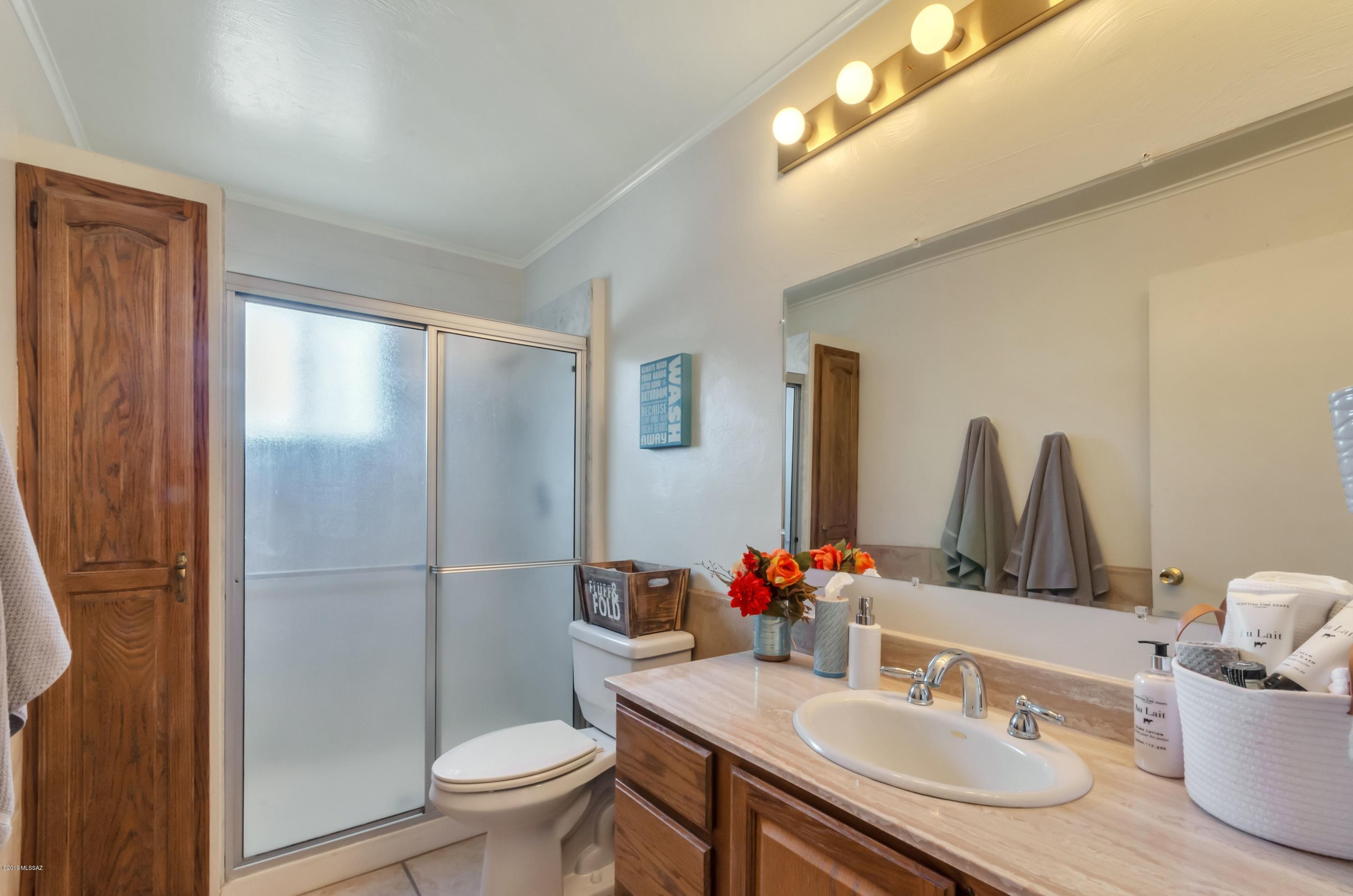 Wilshire Heights - Residential