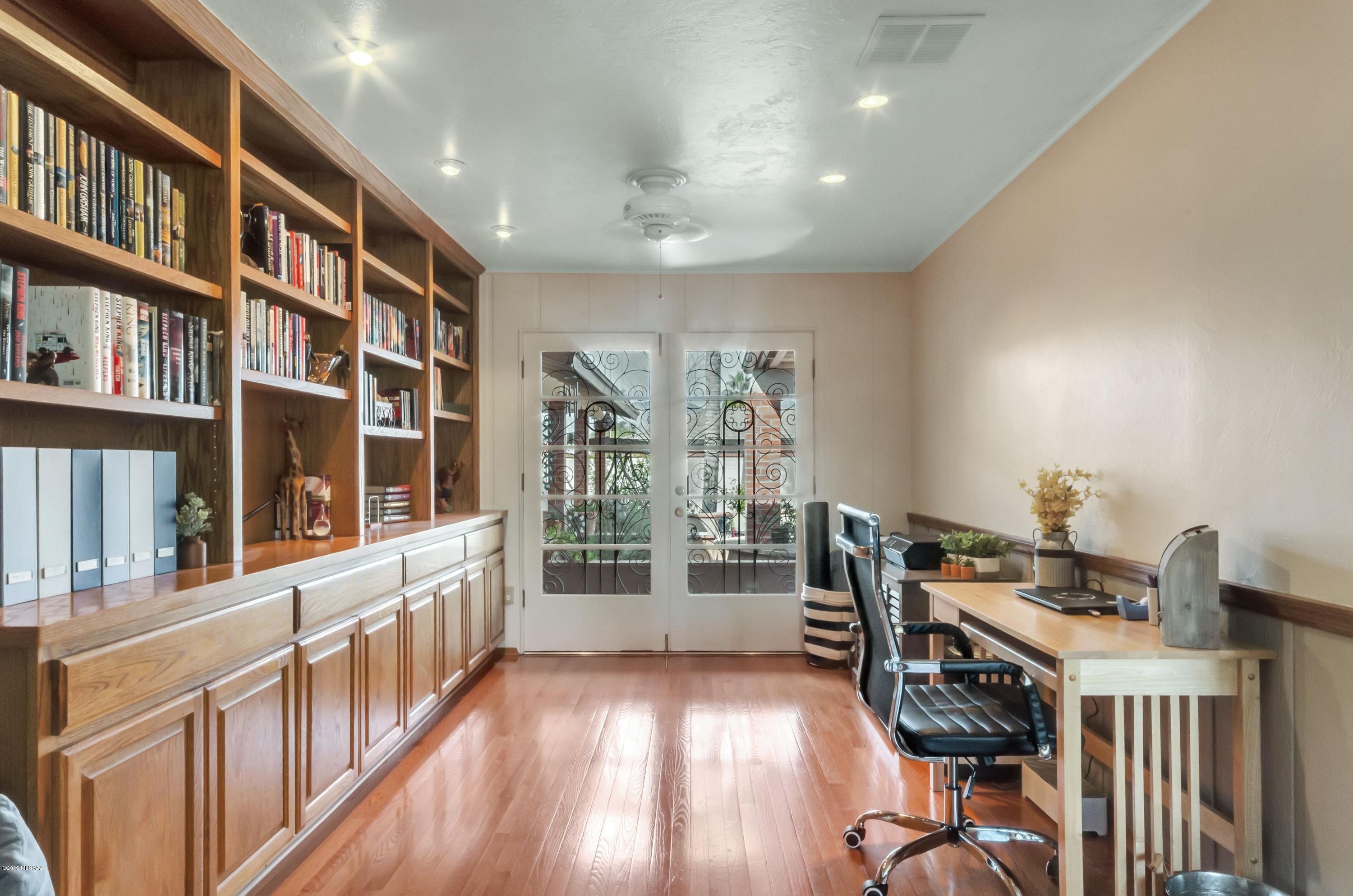 Wilshire Heights - Residential