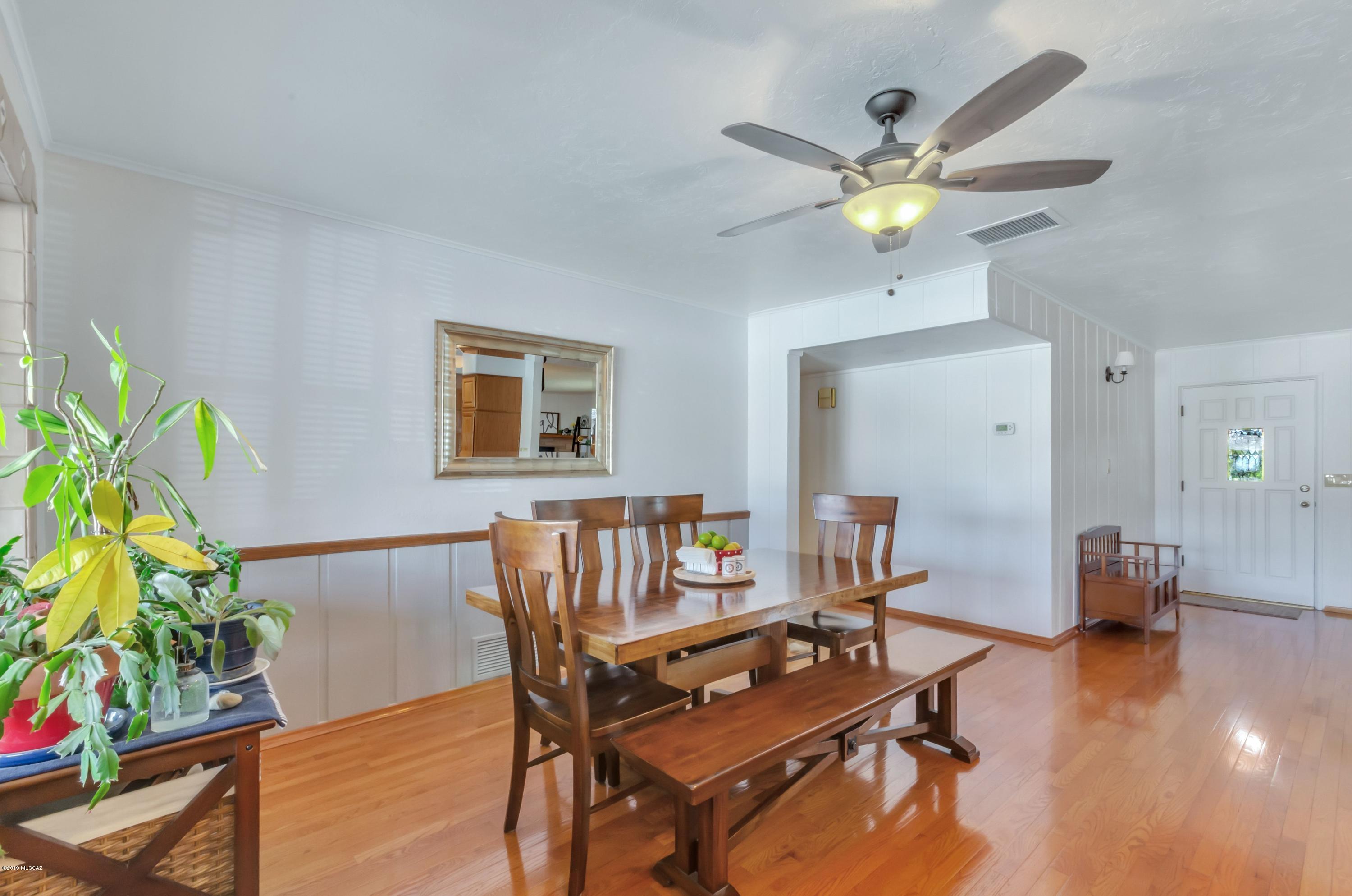 Wilshire Heights - Residential