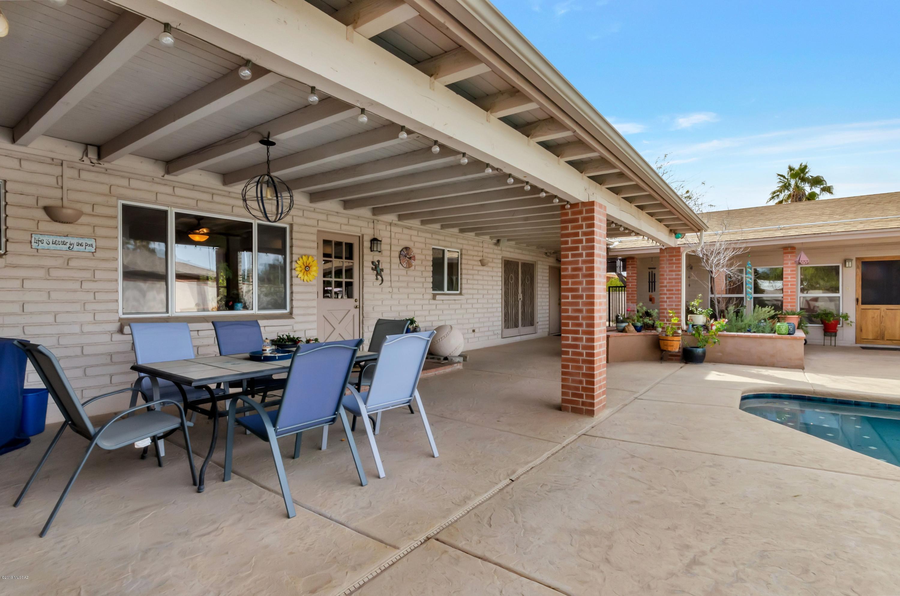 Wilshire Heights - Residential