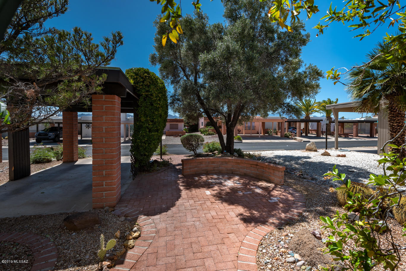 Green Valley Townhouses NO.7 - Residential