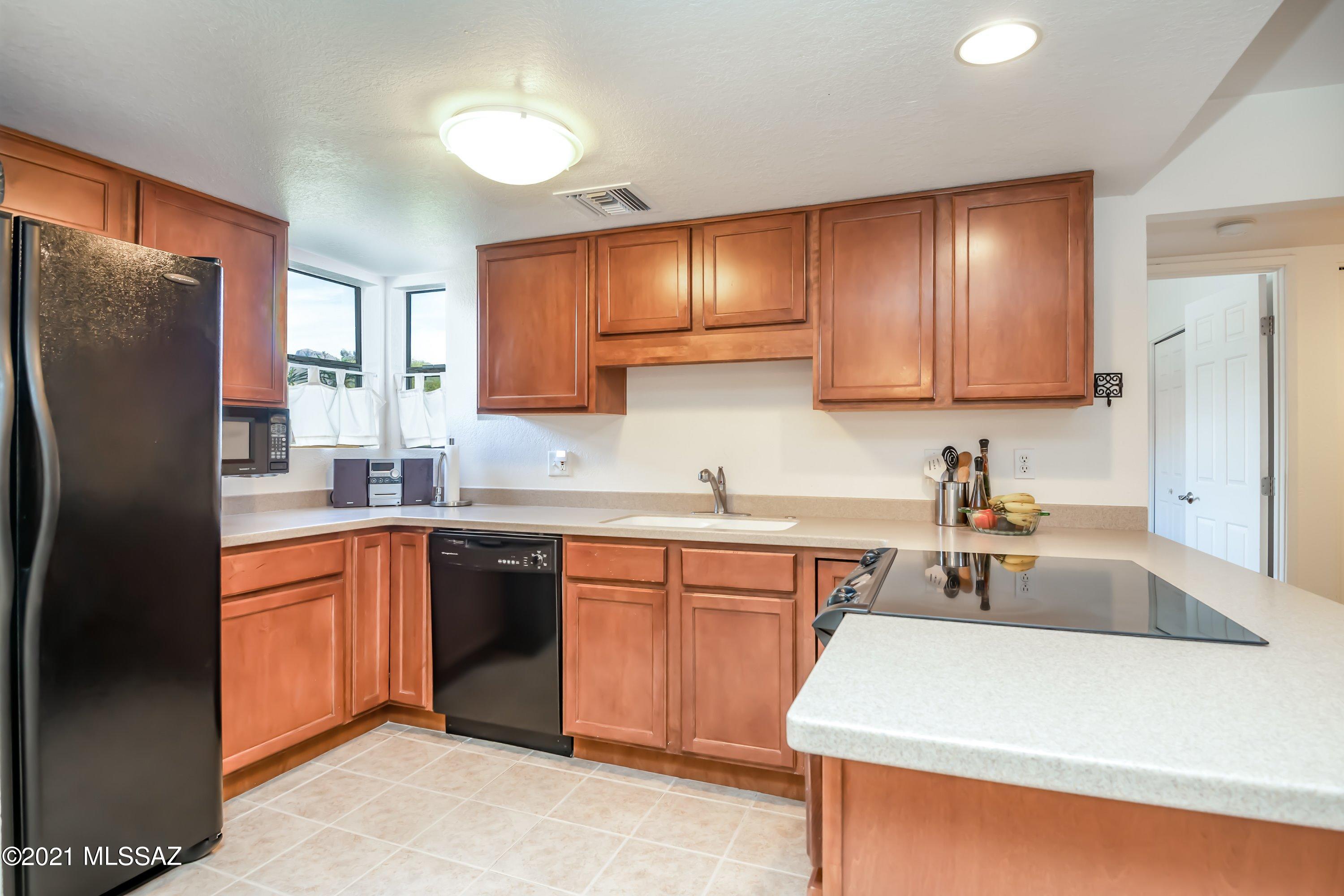 Ventana Vista Condominiums - Residential Lease