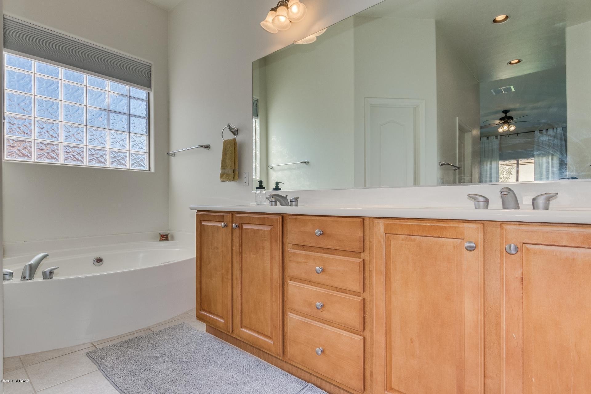 Black Horse (1-411) - Residential
