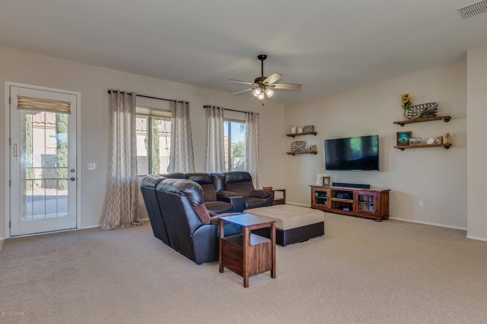 Black Horse (1-411) - Residential