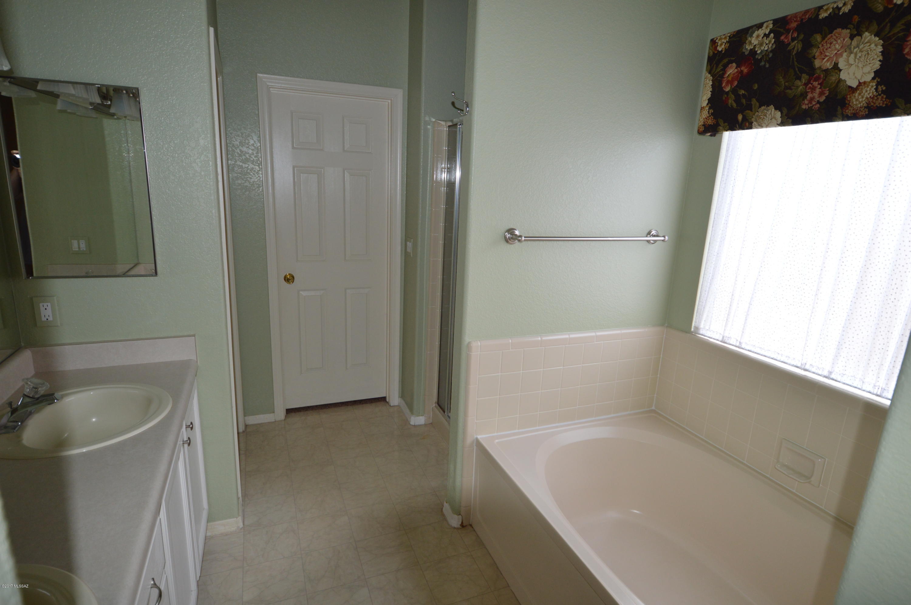 Fairway Groves (91-160) - Residential Lease