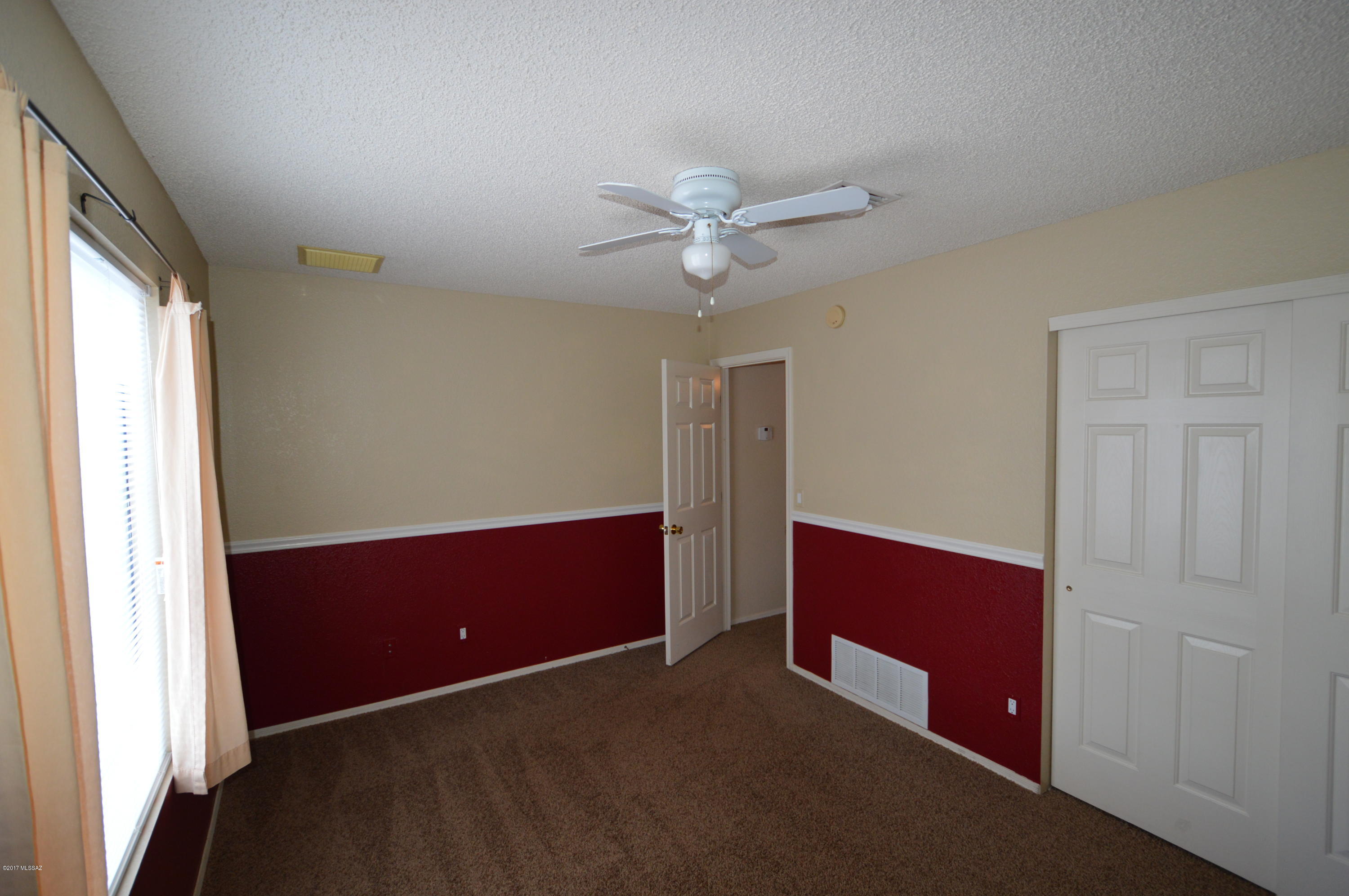 Fairway Groves (91-160) - Residential Lease