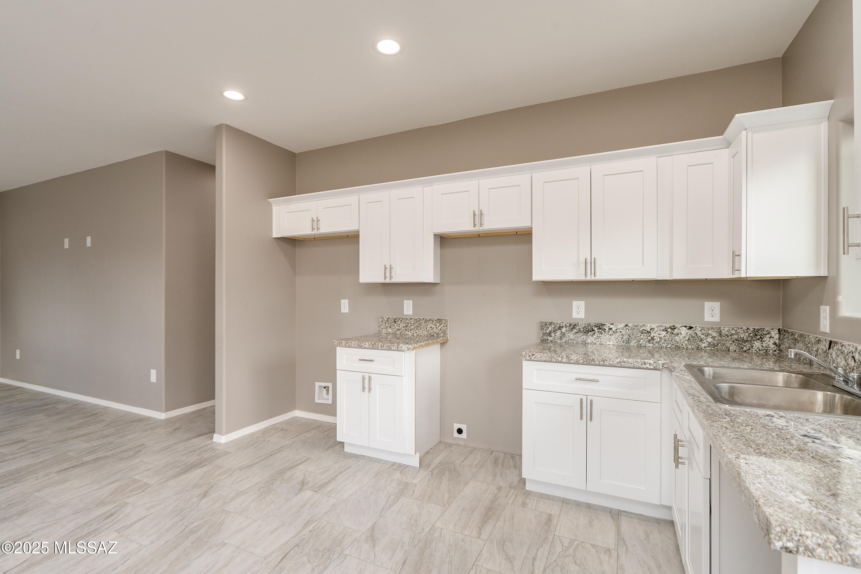 Sunland Villa (1-8) - Residential