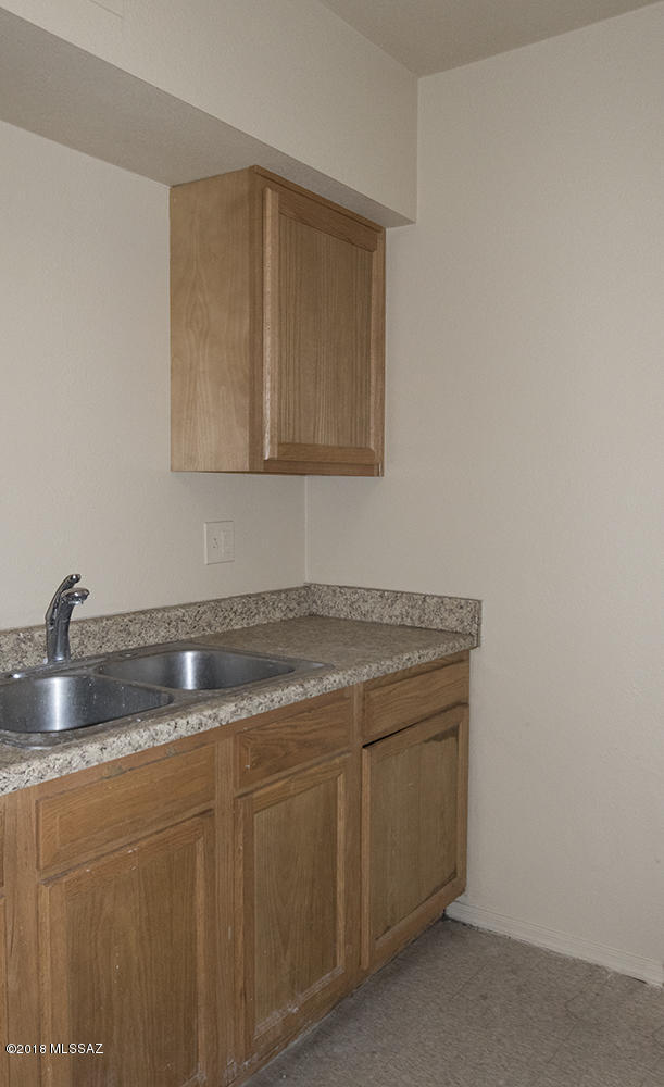 Alvernon Park - Residential Lease