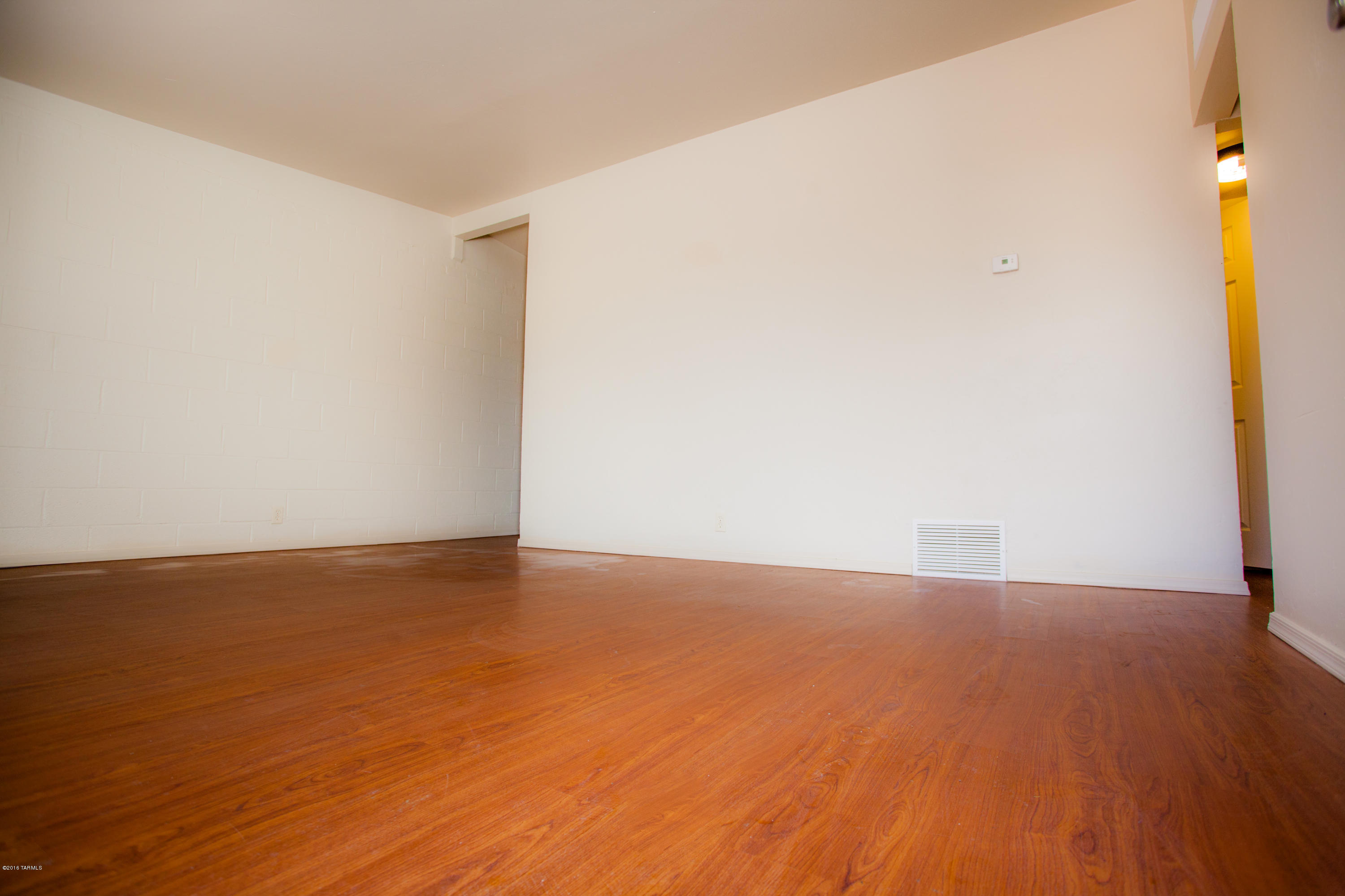 Miracle Mile Manor - Residential Income