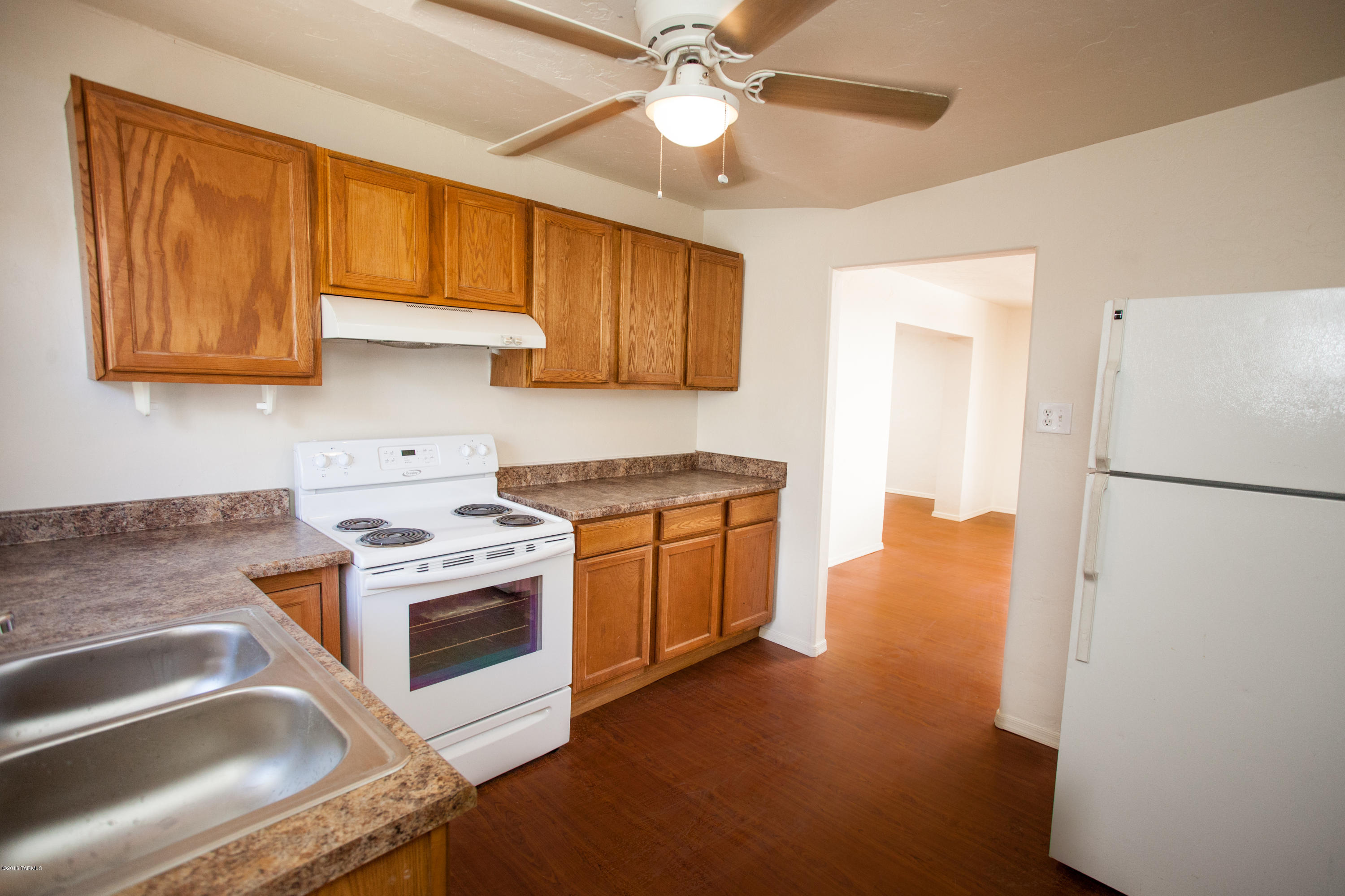 Miracle Mile Manor - Residential Income