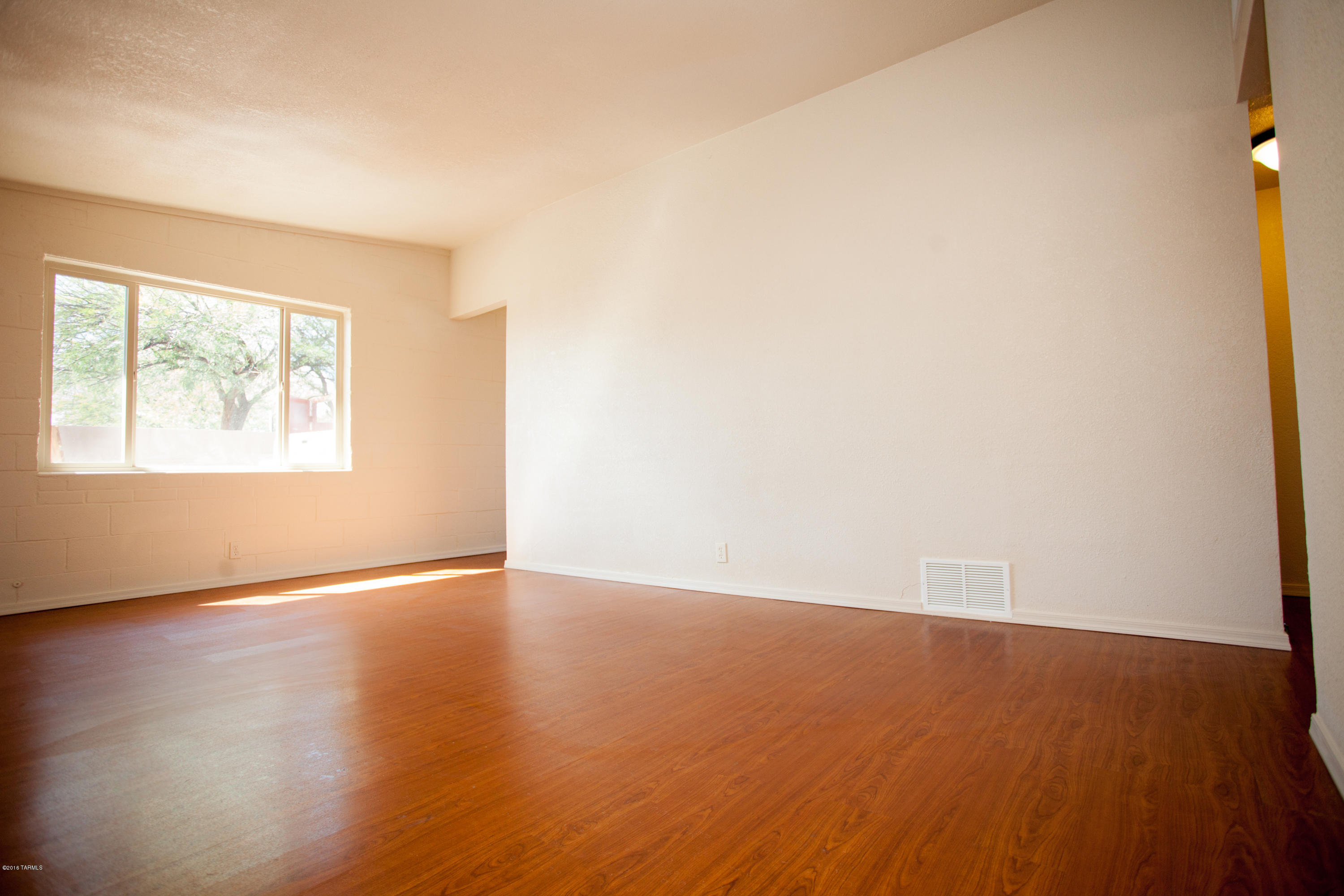 Miracle Mile Manor - Residential Income