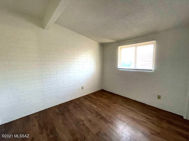El Pasadena Tract - Residential Lease