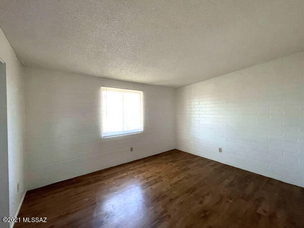 El Pasadena Tract - Residential Lease