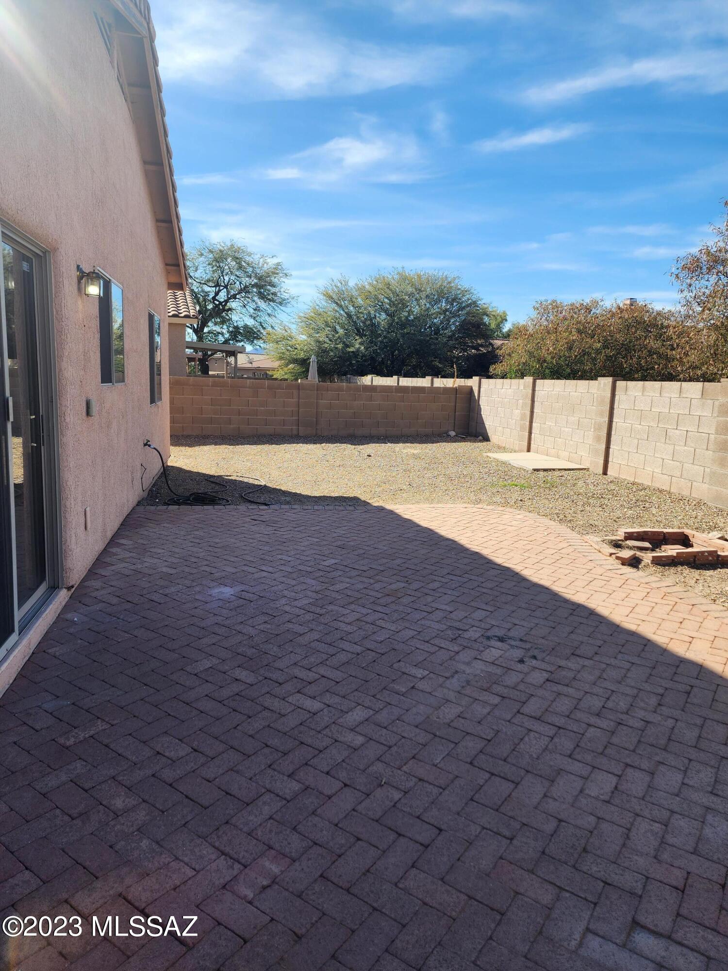 Riverside Crossing (1-133) - Residential Lease