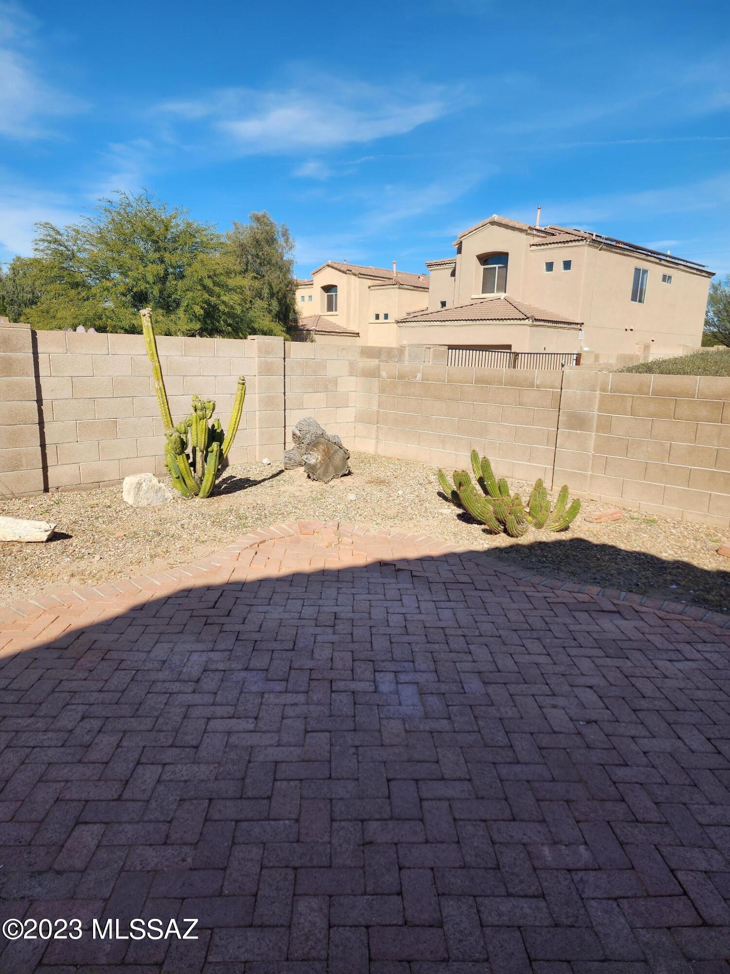 Riverside Crossing (1-133) - Residential Lease