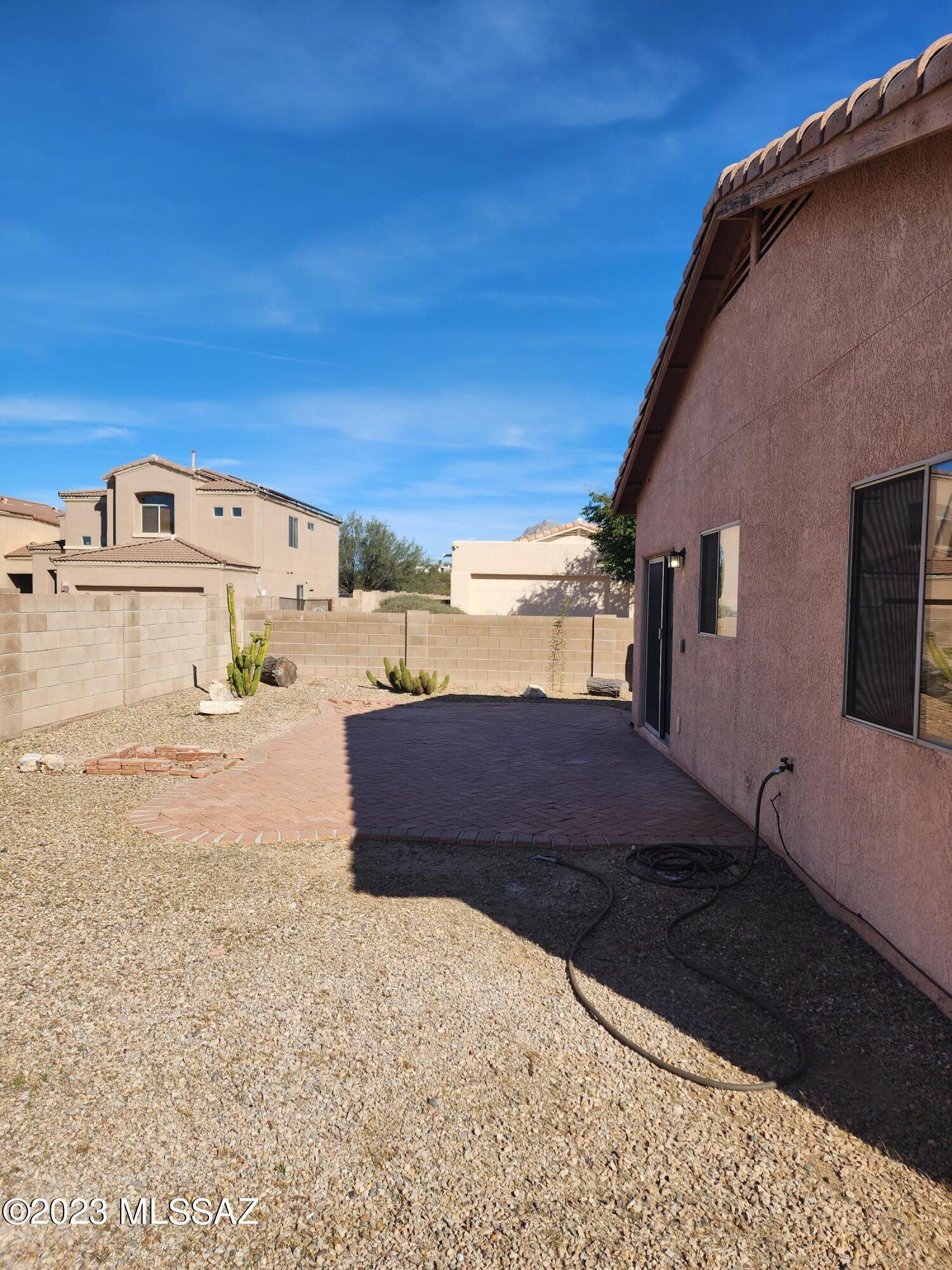 Riverside Crossing (1-133) - Residential Lease