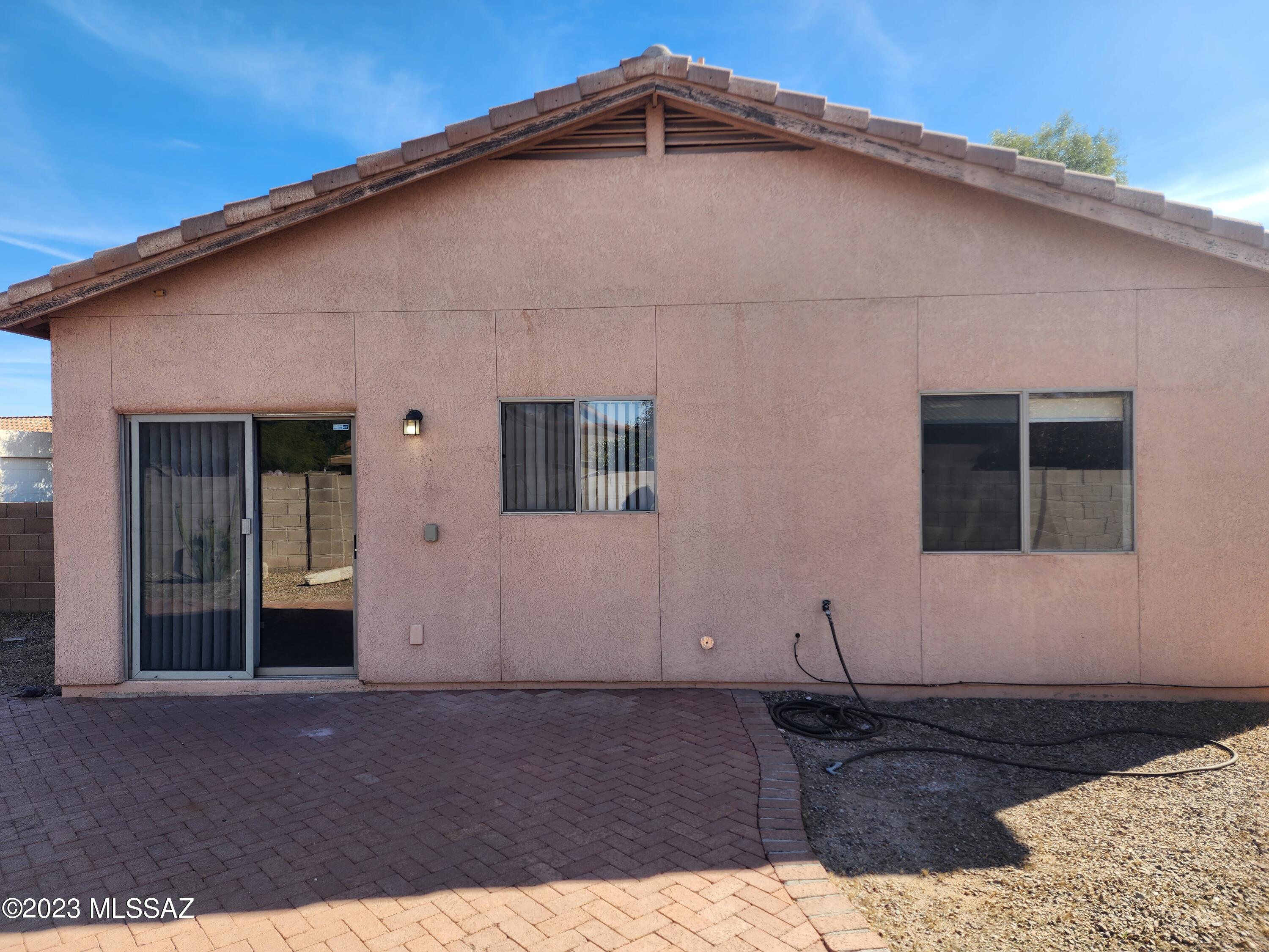 Riverside Crossing (1-133) - Residential Lease