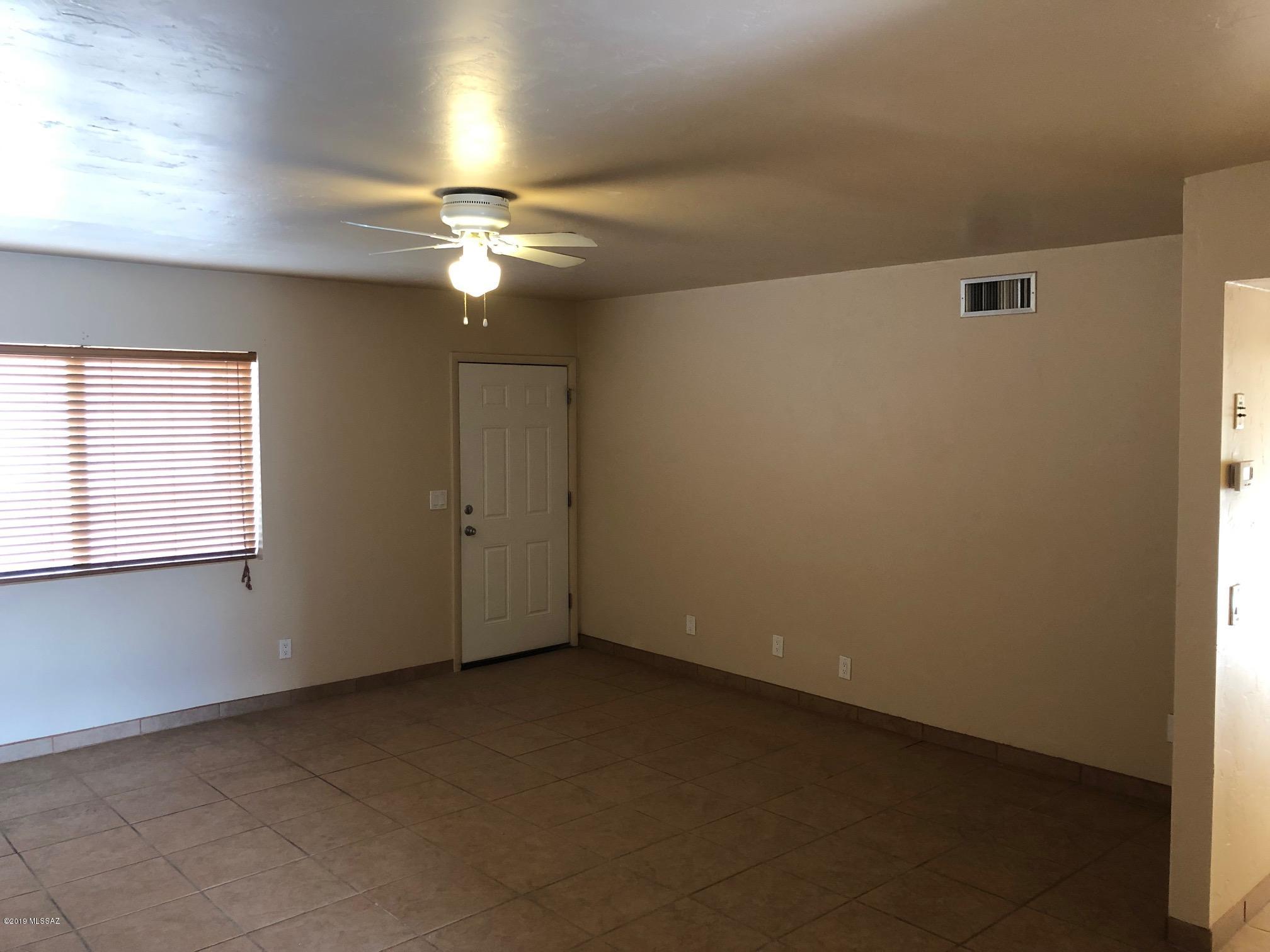 Spanish Meadows Twnhss (1-105) - Residential