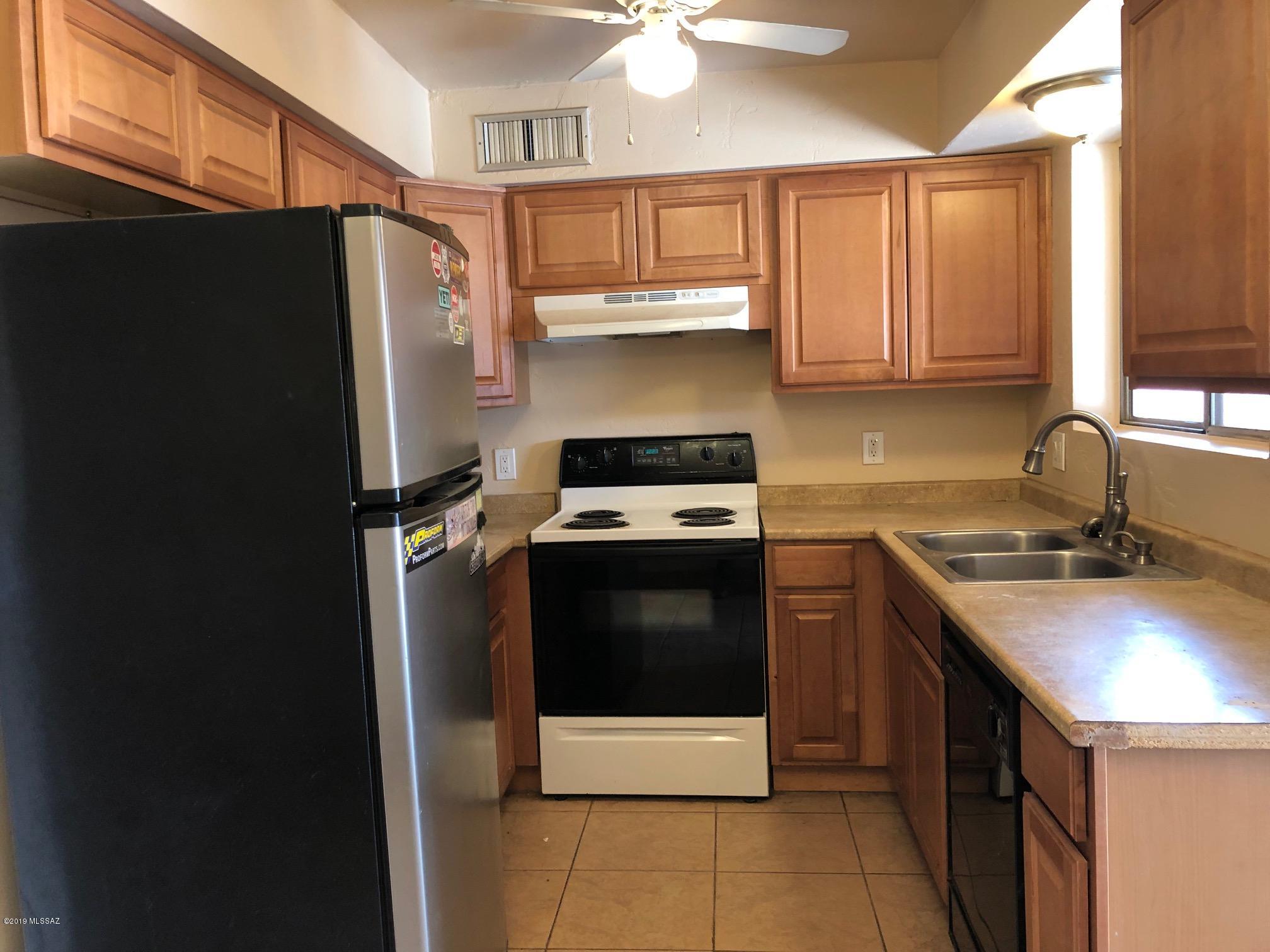 Spanish Meadows Twnhss (1-105) - Residential