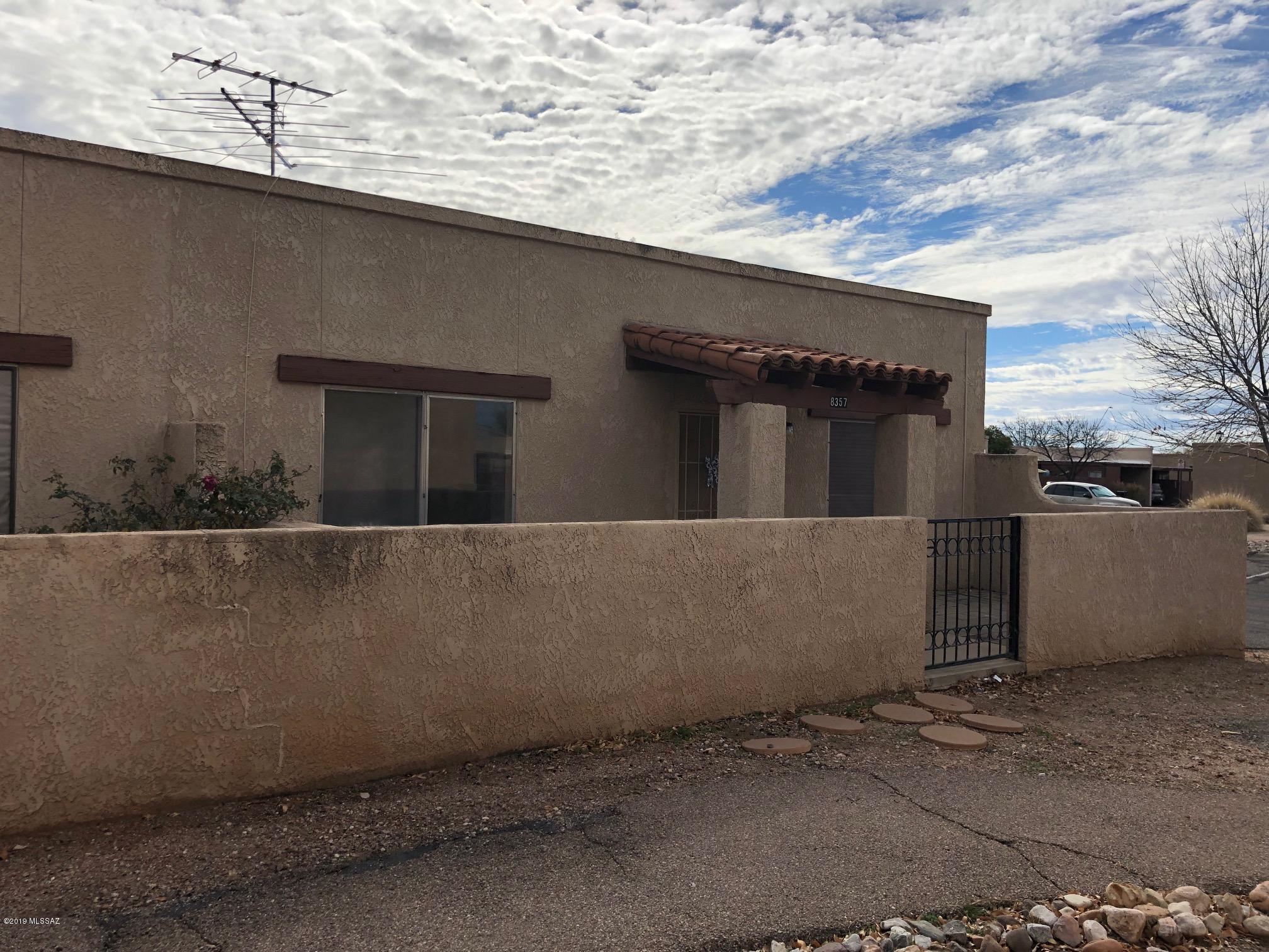 Spanish Meadows Twnhss (1-105) - Residential