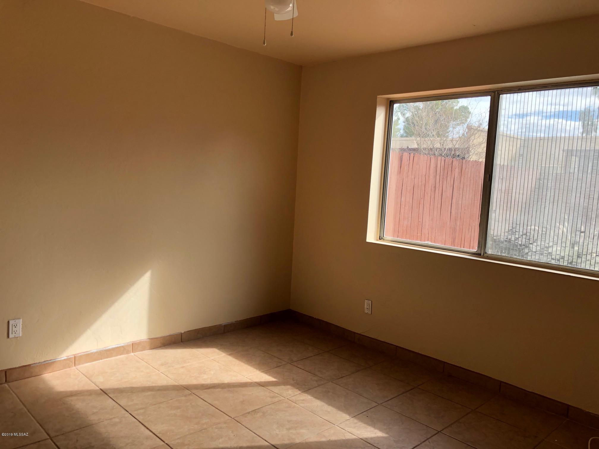 Spanish Meadows Twnhss (1-105) - Residential