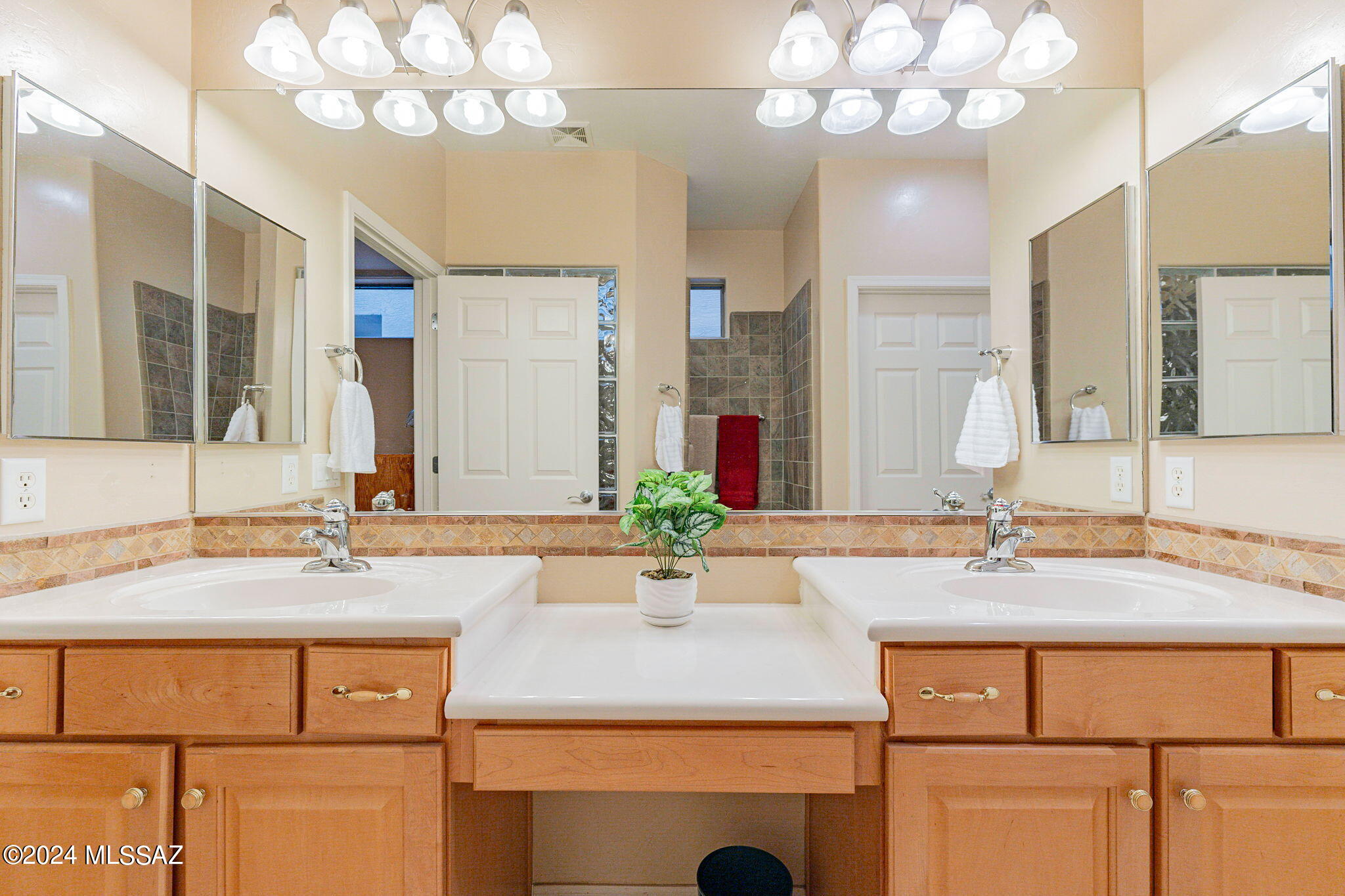 Las Campanas Villiage Phase II (112-219) - Residential