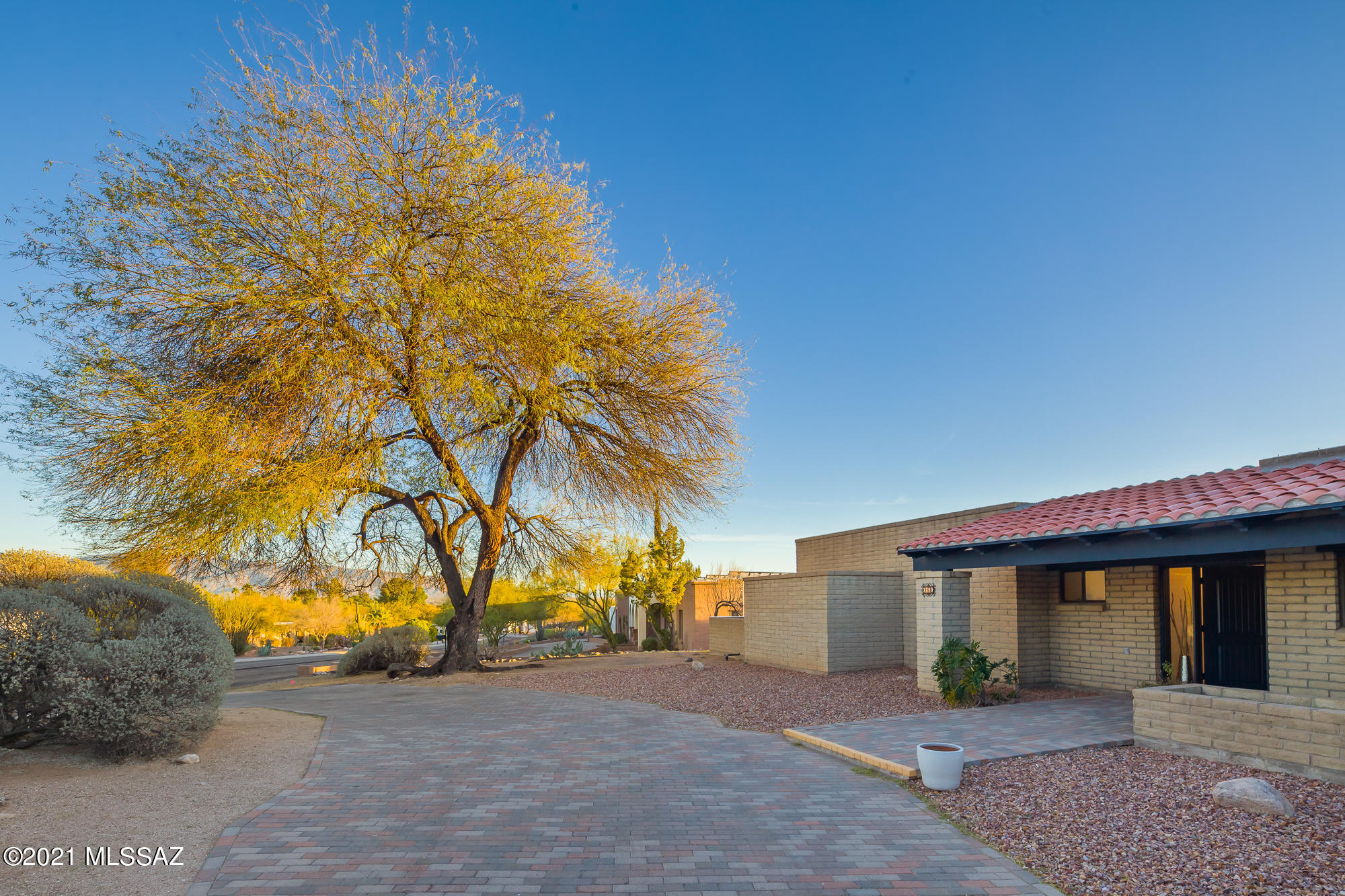 Sabino Vista Knolls (61-135) - Residential