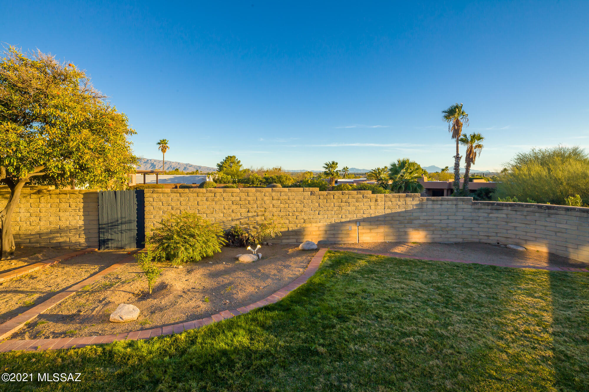 Sabino Vista Knolls (61-135) - Residential