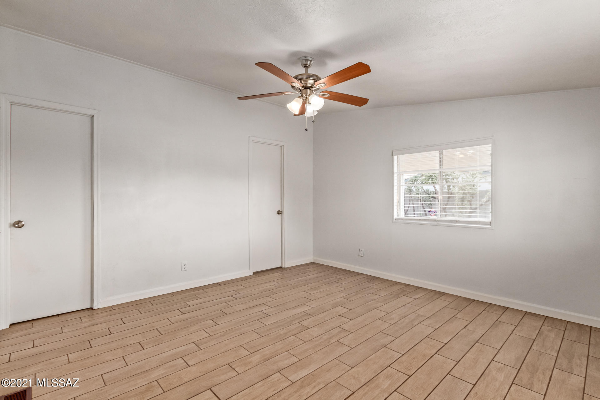 Desert Vista Estates (1-157) - Residential Lease