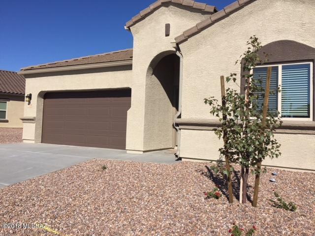 Saguaro Bloom Block 8B - Residential Lease