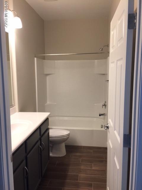 Saguaro Bloom Block 8B - Residential Lease