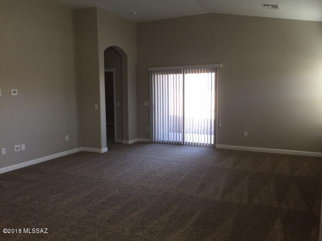 Saguaro Bloom Block 8B - Residential Lease