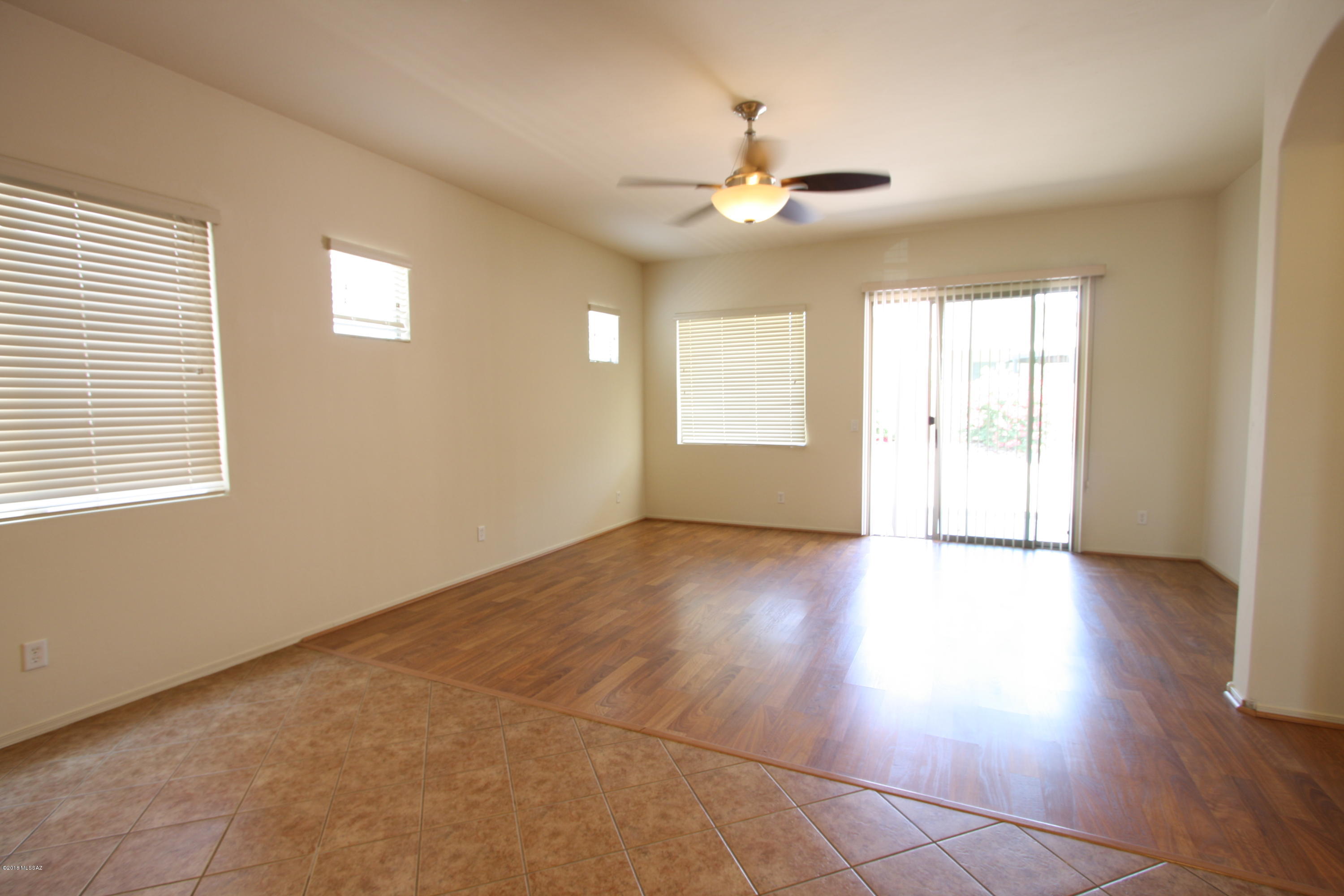 Somerset Canyon Neighborhood 10, Par. X,Y - Residential Lease