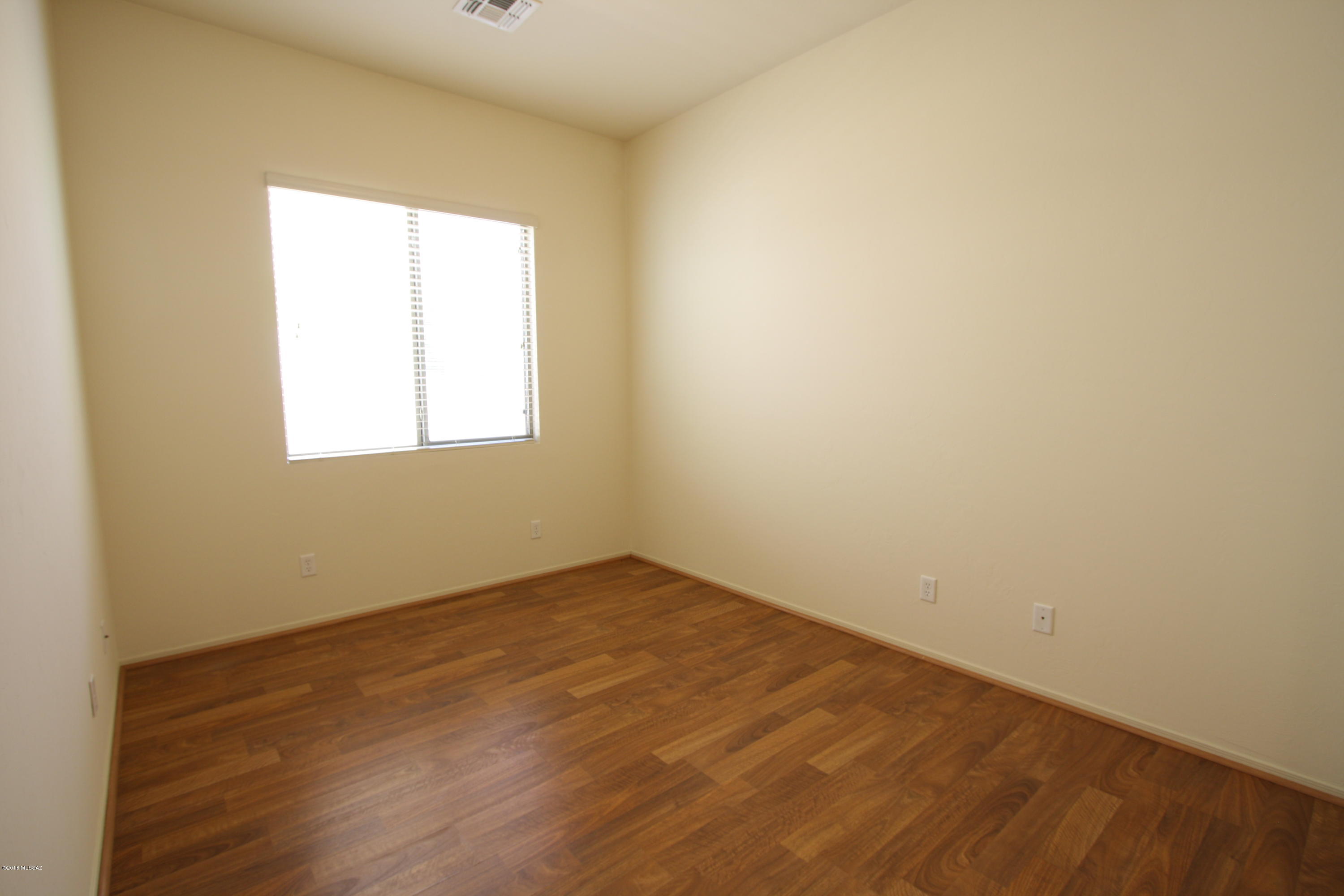 Somerset Canyon Neighborhood 10, Par. X,Y - Residential Lease
