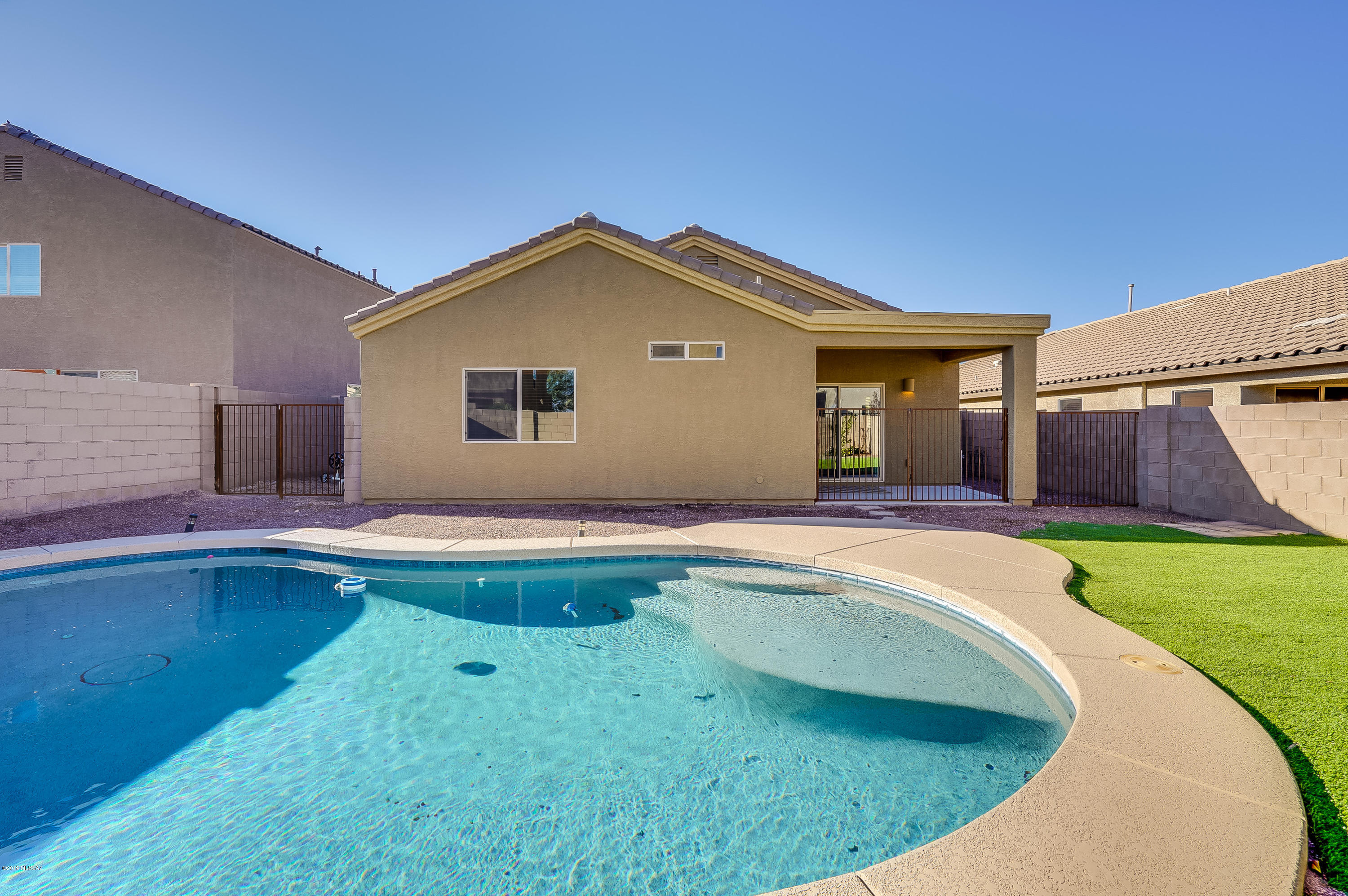 Vista Del Lago (1-123) - Residential