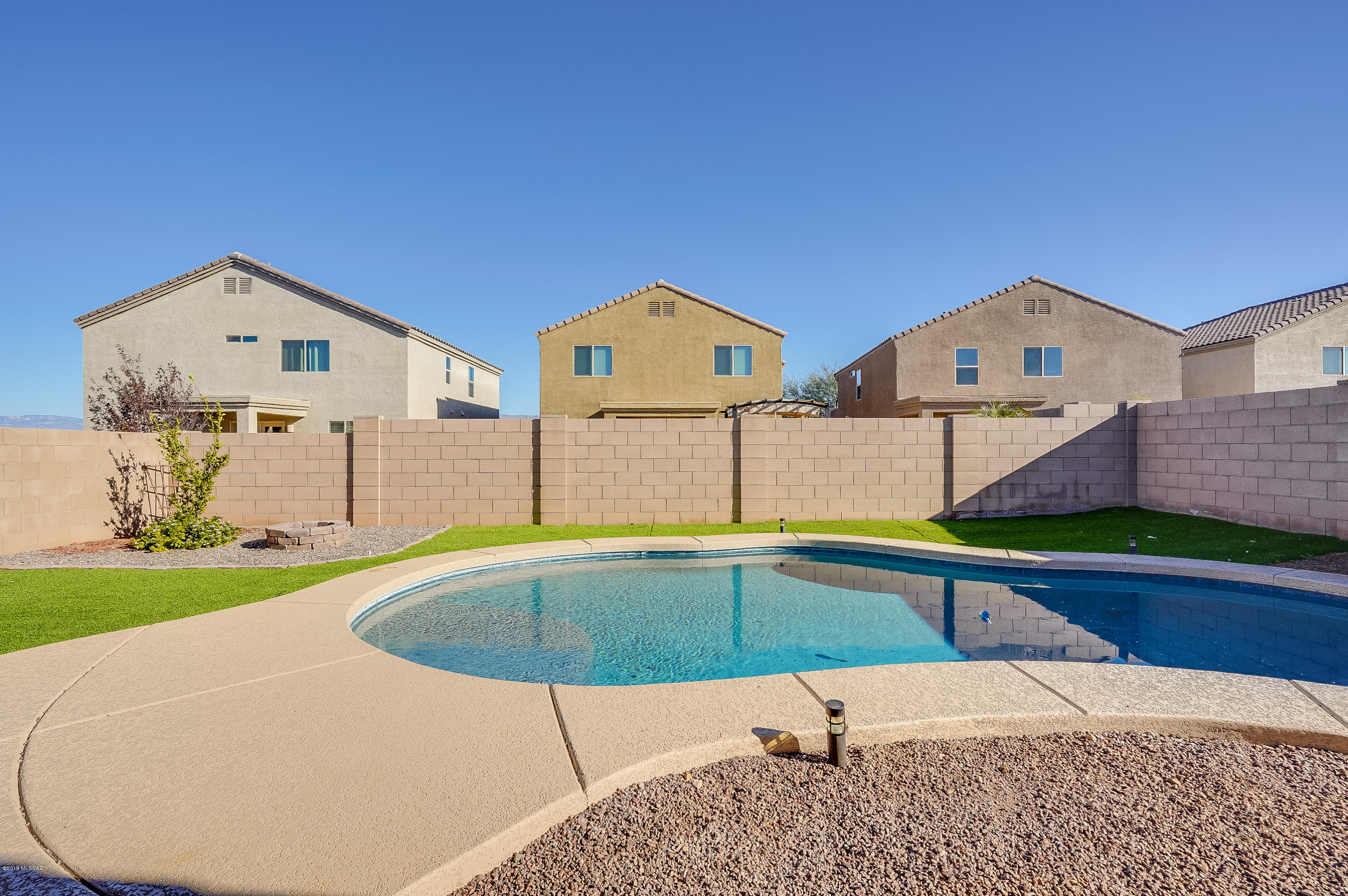 Vista Del Lago (1-123) - Residential