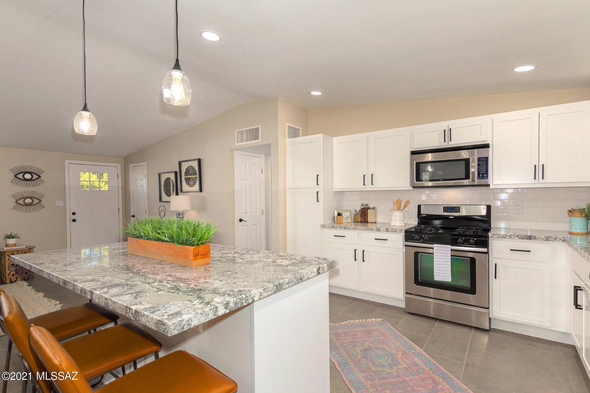 Regency Manor - Residential