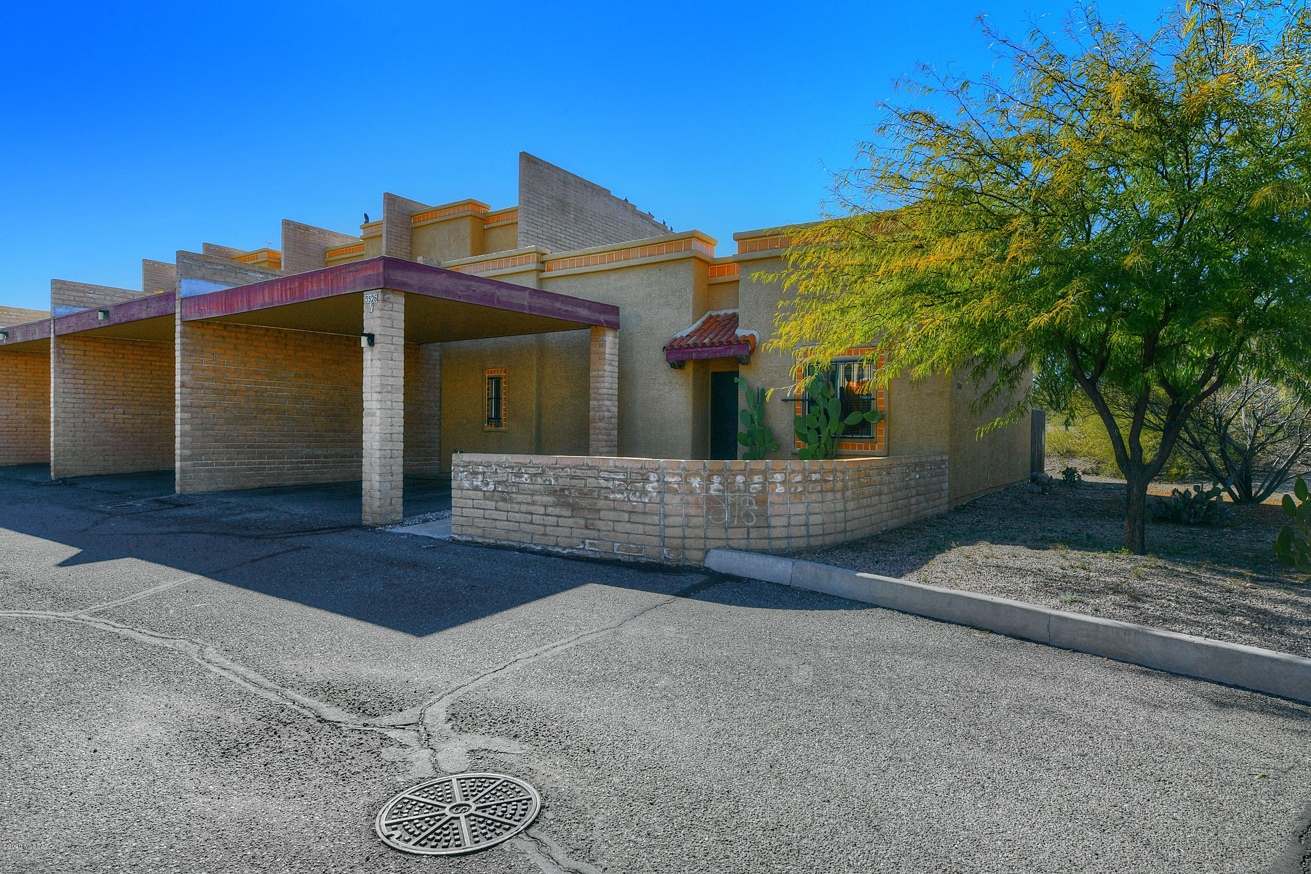 Kennedy Park Twnhss (1-125) - Residential