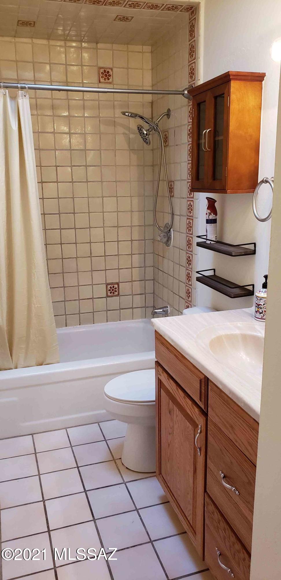 Casas Jamaica Townhouses (1-25) - Residential Lease