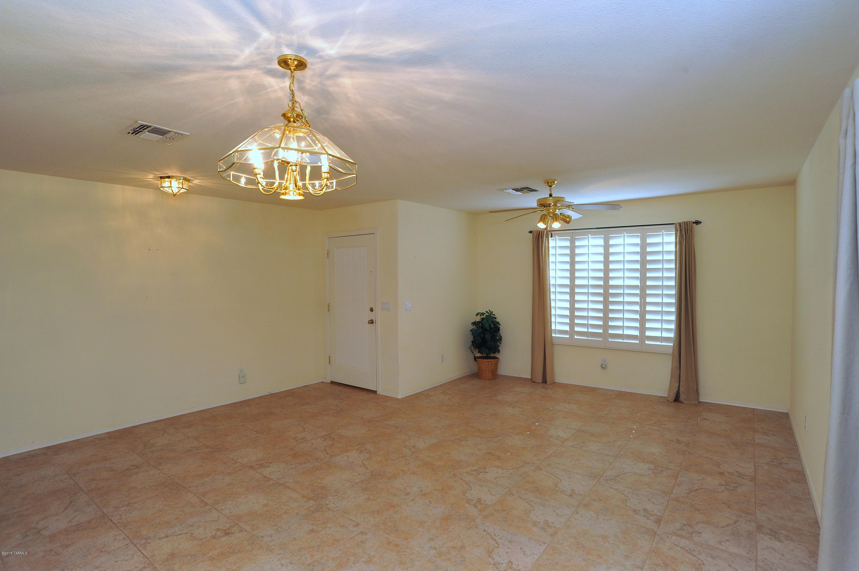 Rancho Del Lago (1-100) - Residential