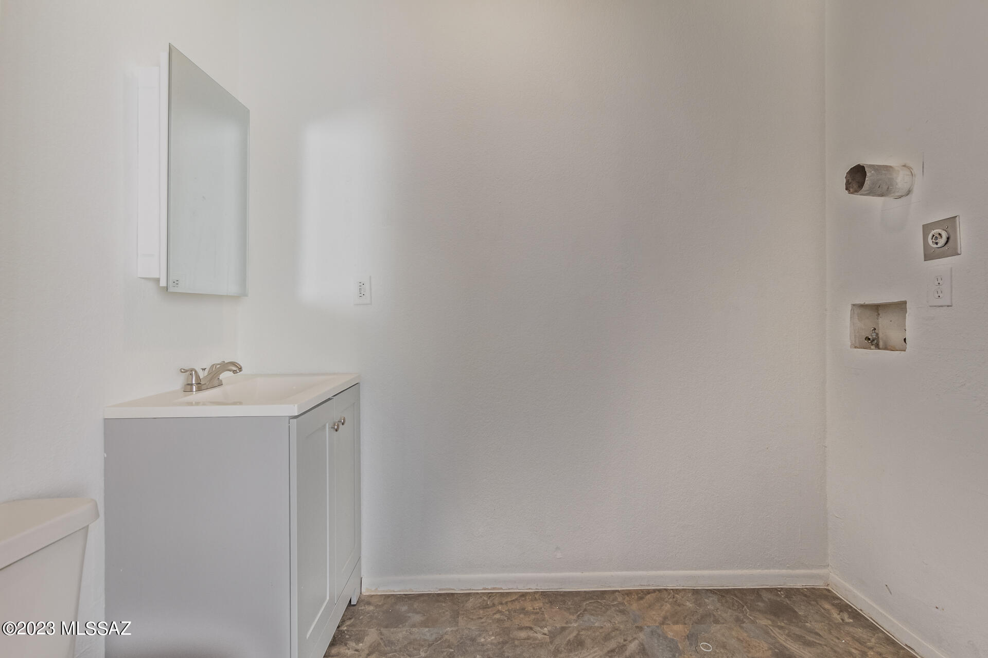 Villas Delmoral (1-23) - Residential