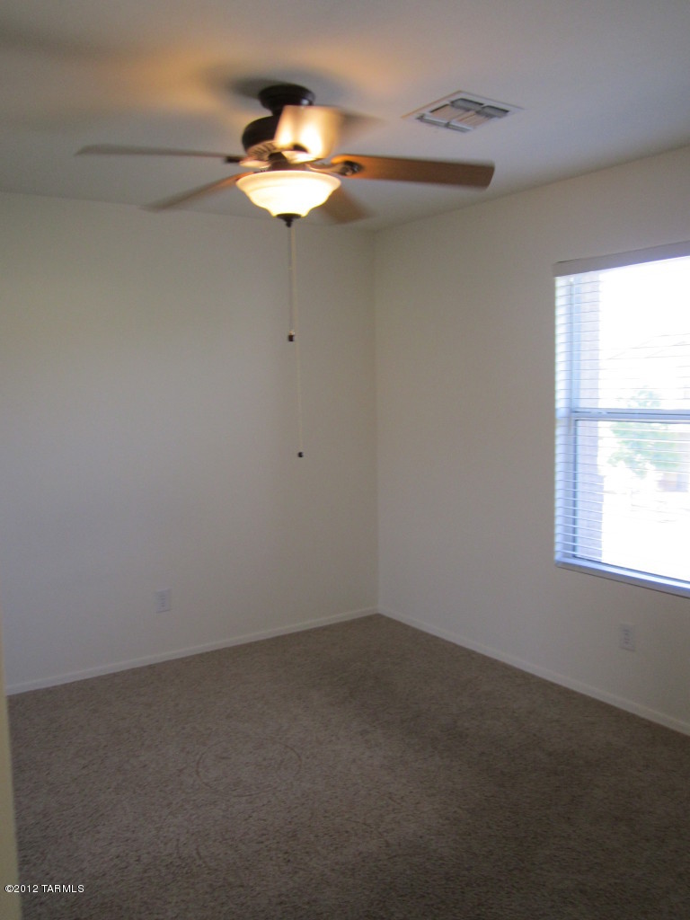Riverhaven (1-373) - Residential Lease