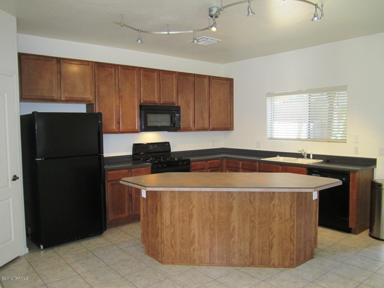 Riverhaven (1-373) - Residential Lease