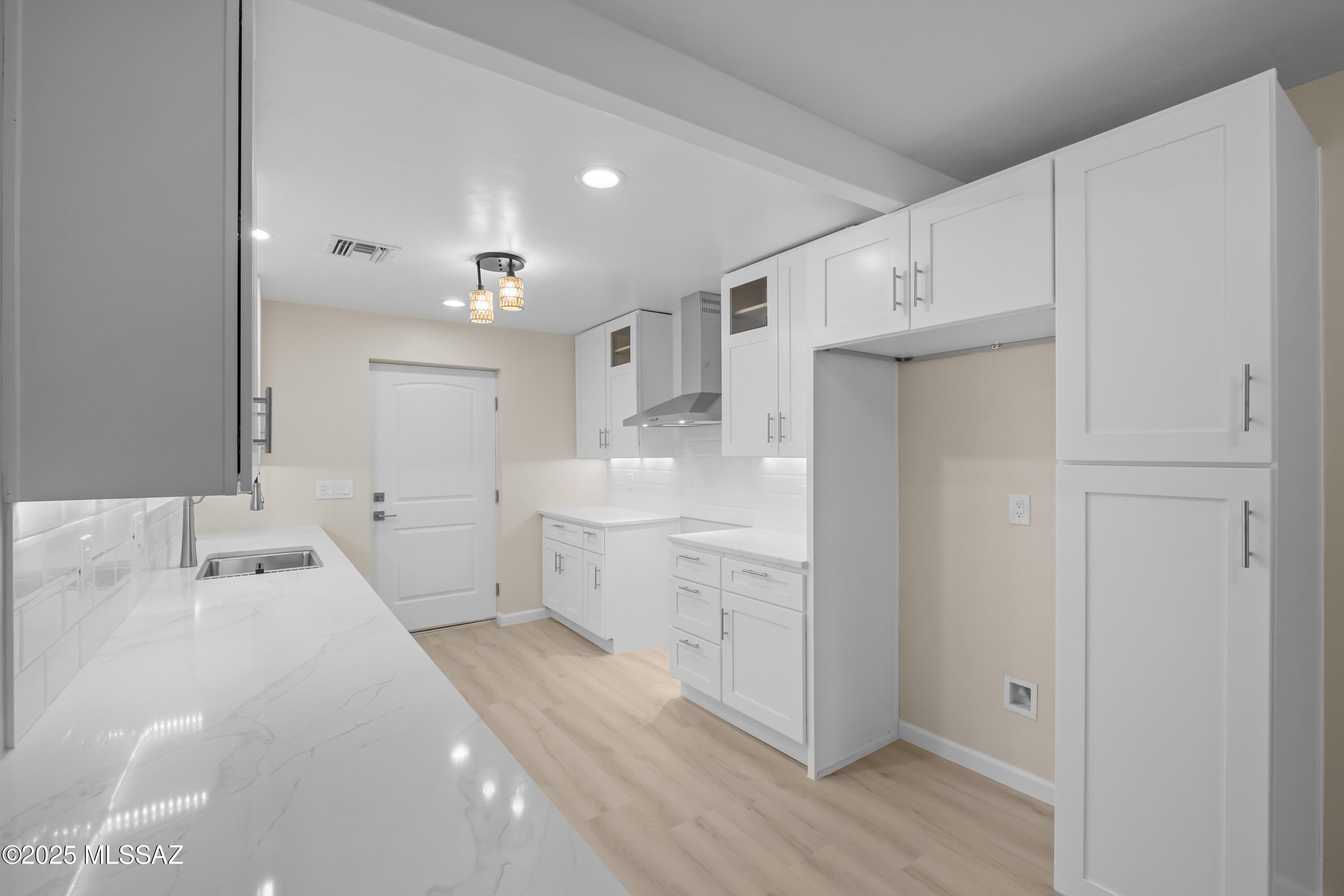 McCormick Place Twnhms Blk I (1-86) - Residential