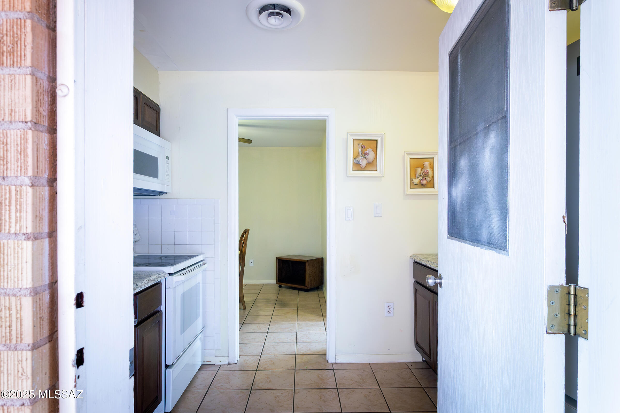 Colonia Del Sol (1-20) - Residential Lease