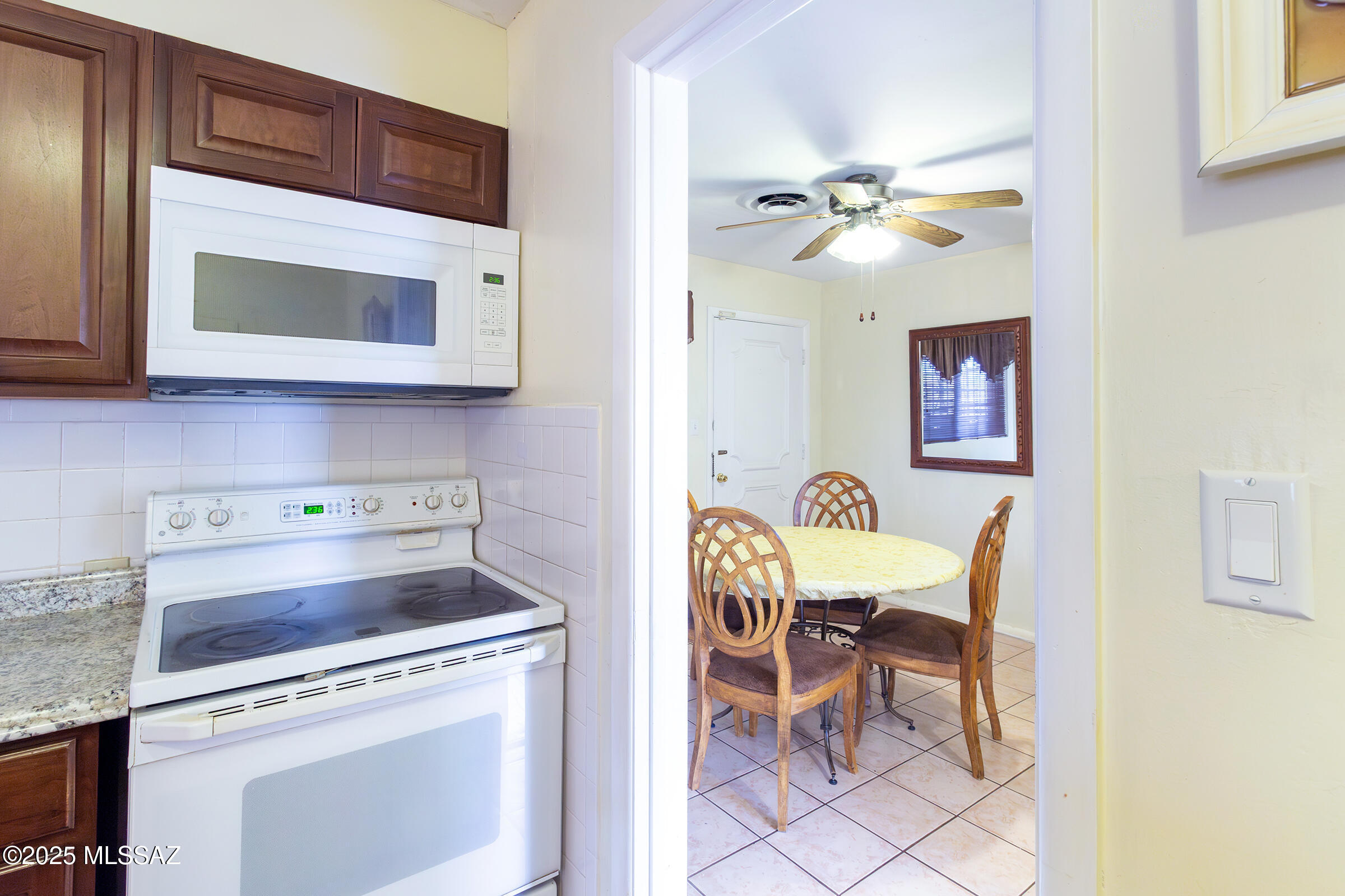 Colonia Del Sol (1-20) - Residential Lease