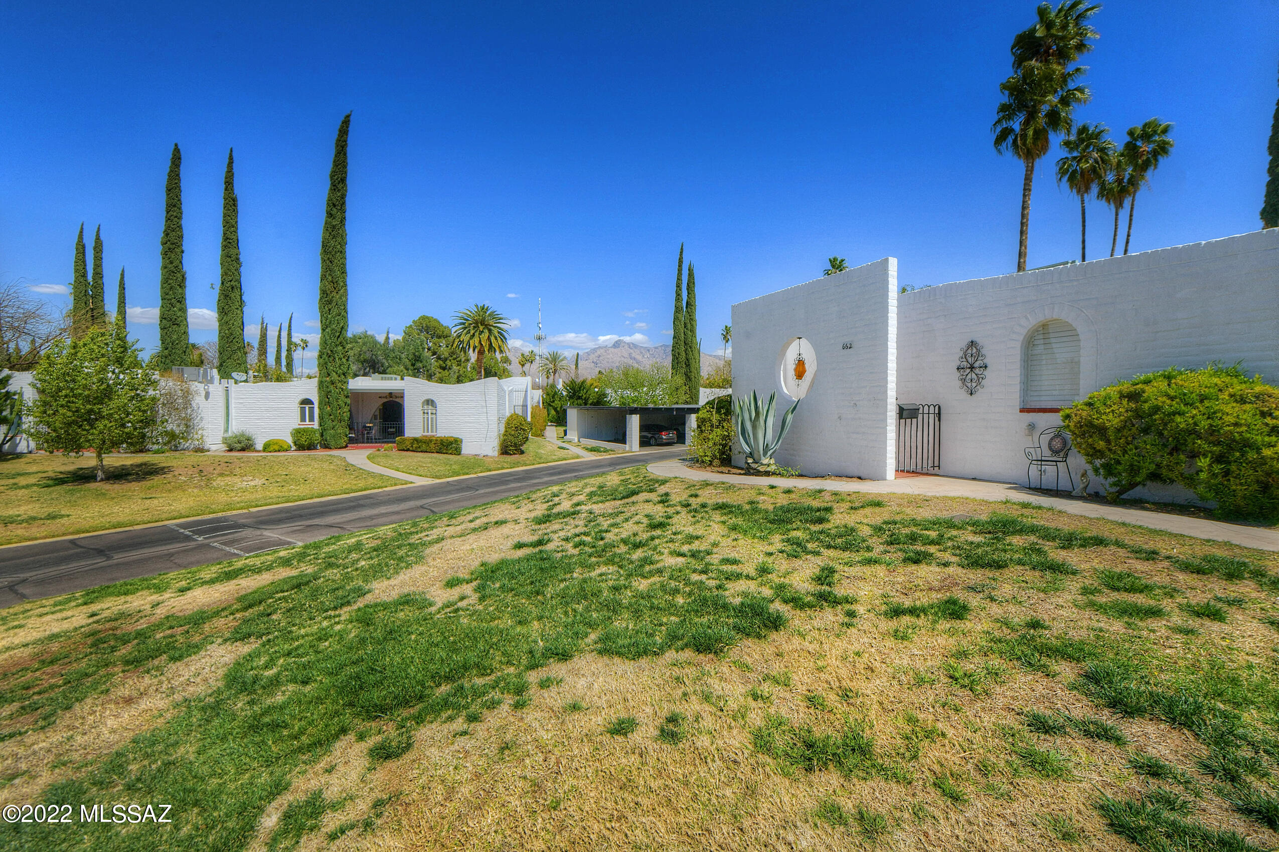 Las Lomitas (1) - Residential
